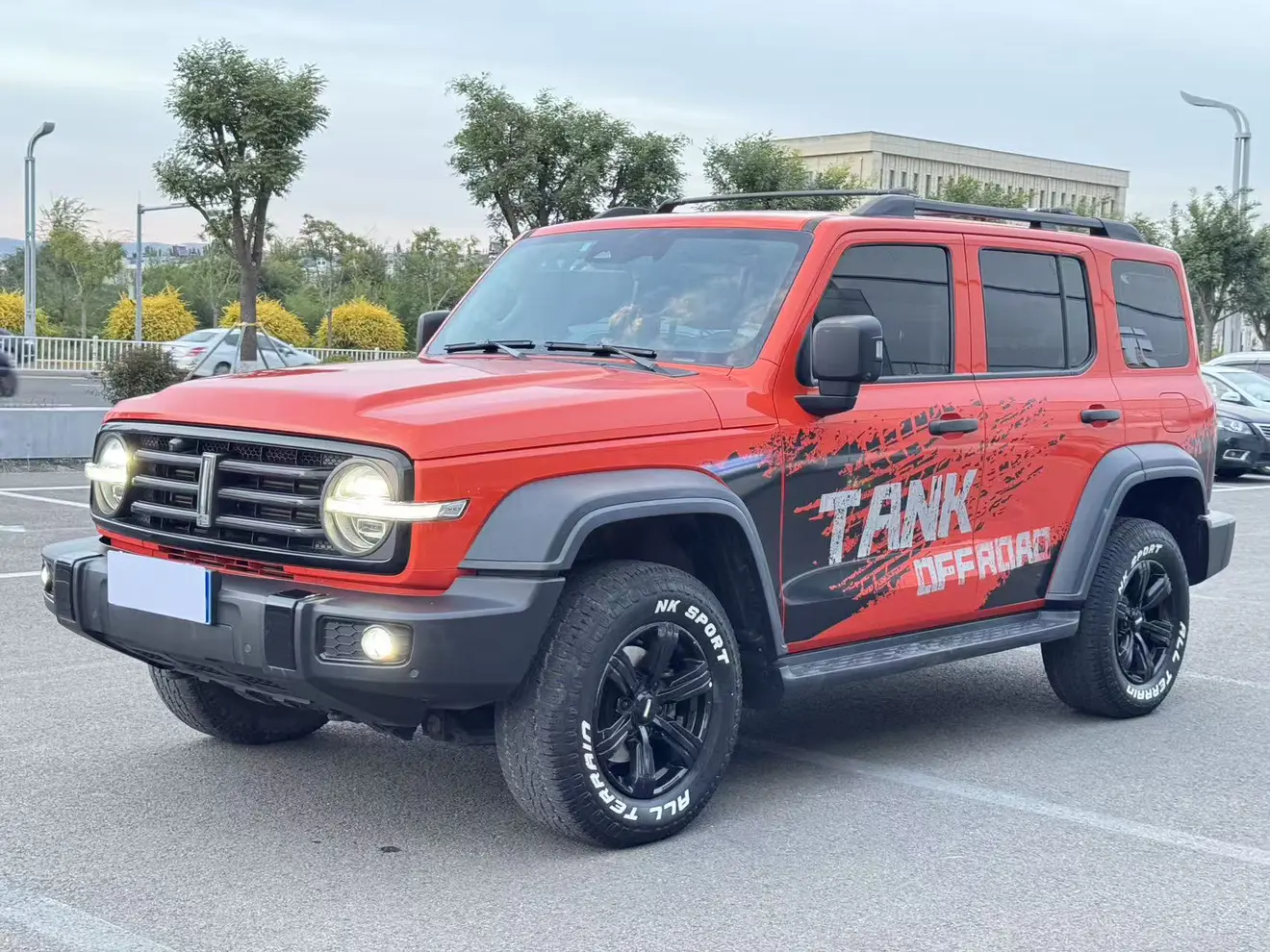 Tank 300  из Китая