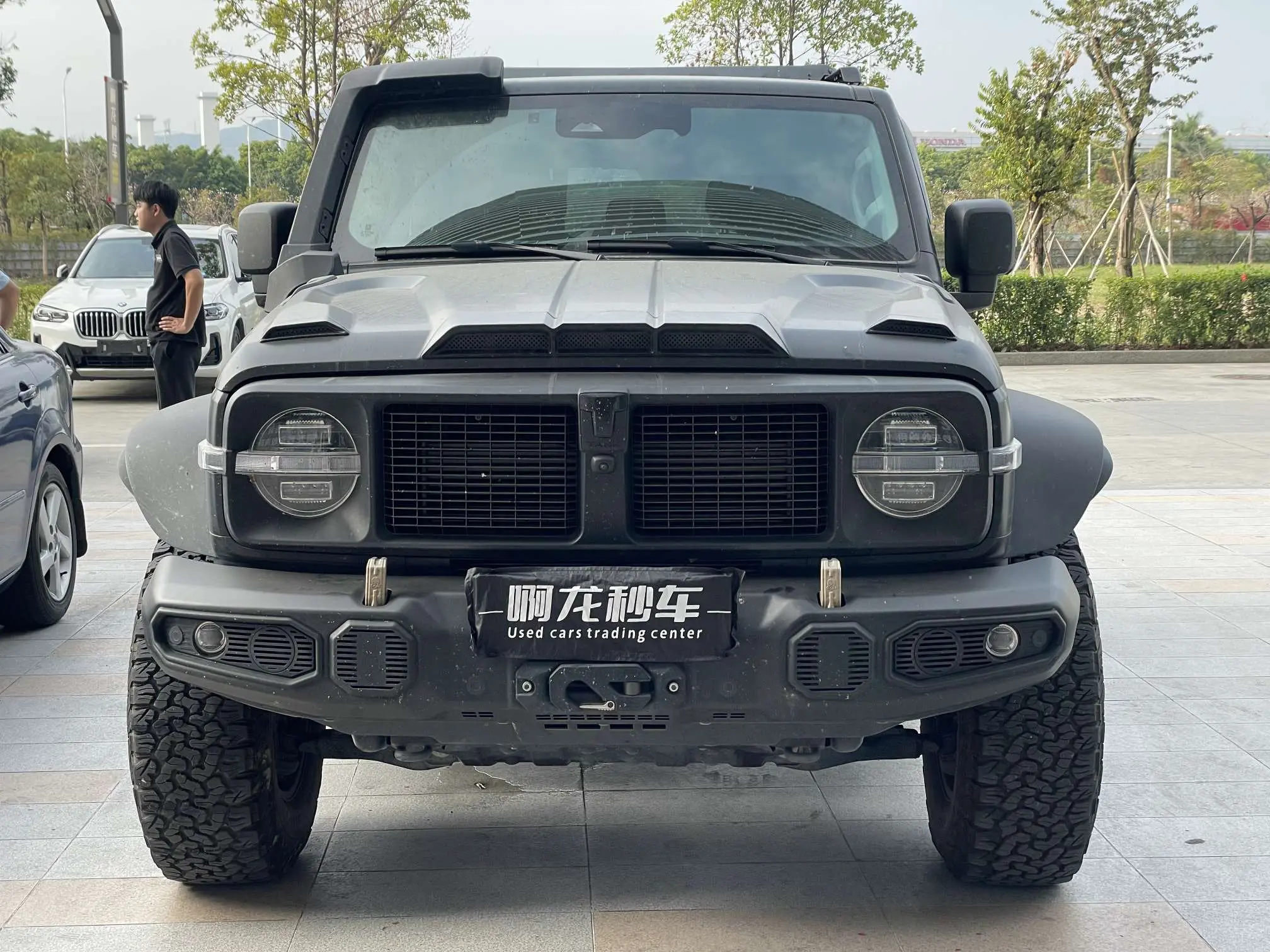 Tank 300  из Китая