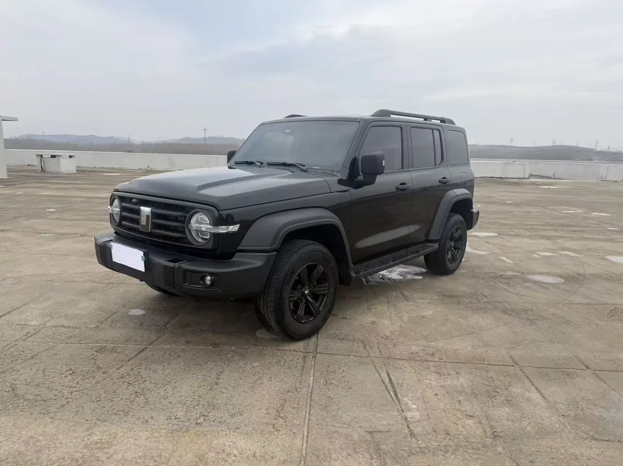 Tank 300  из Китая