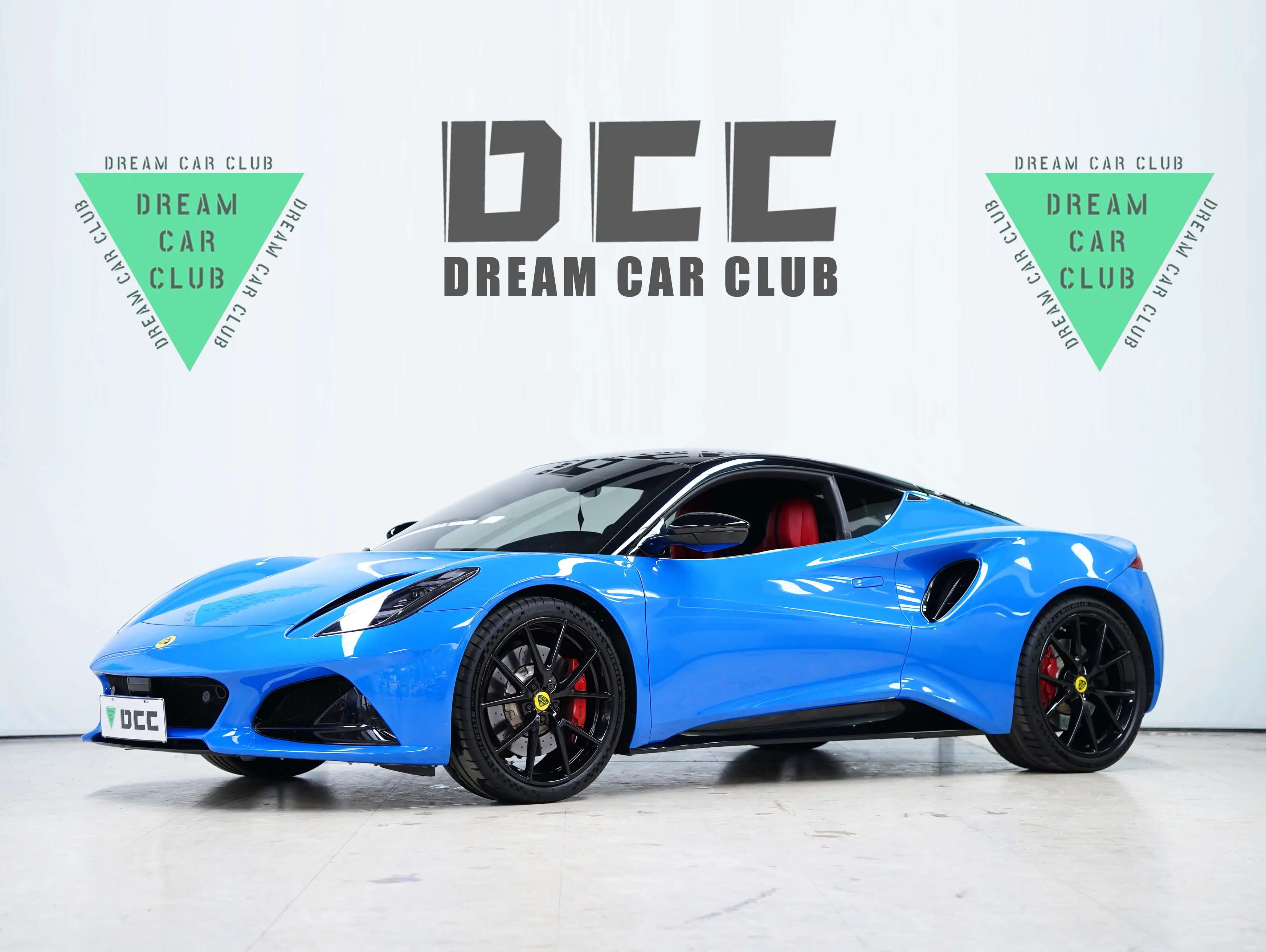 Lotus Emira  из Китая