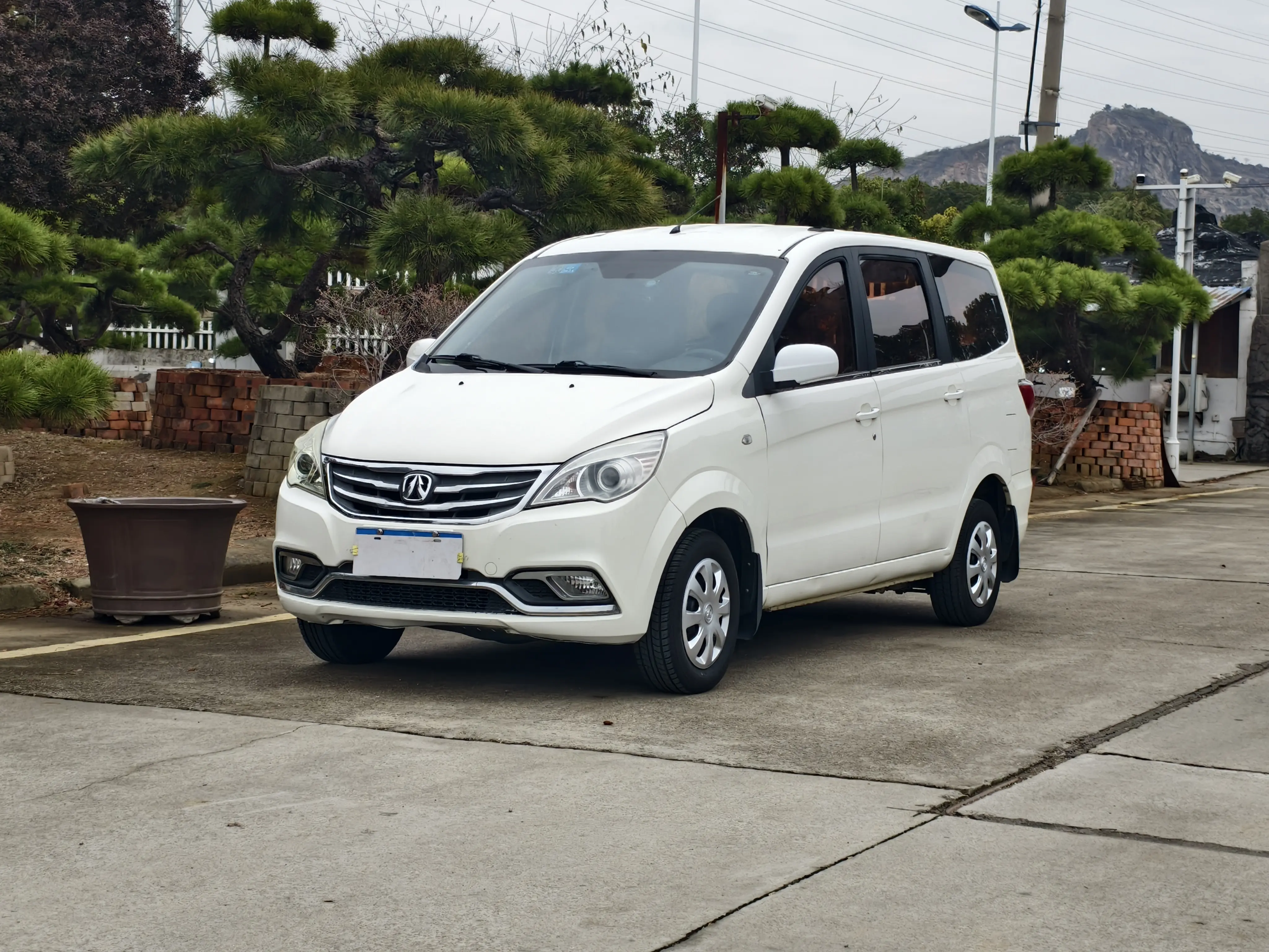 BAIC Weiwang M30  из Китая