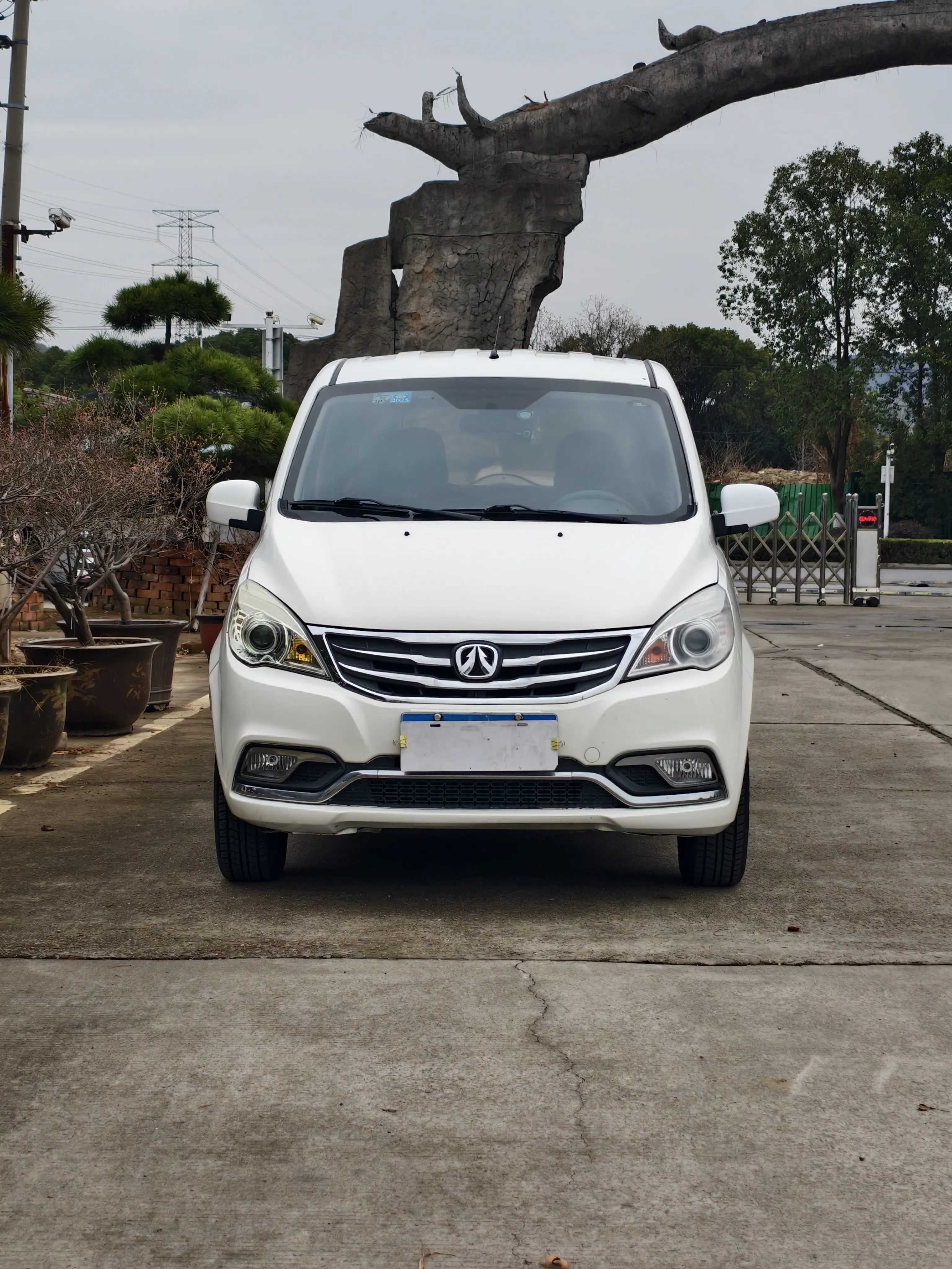 BAIC Weiwang M30  из Китая