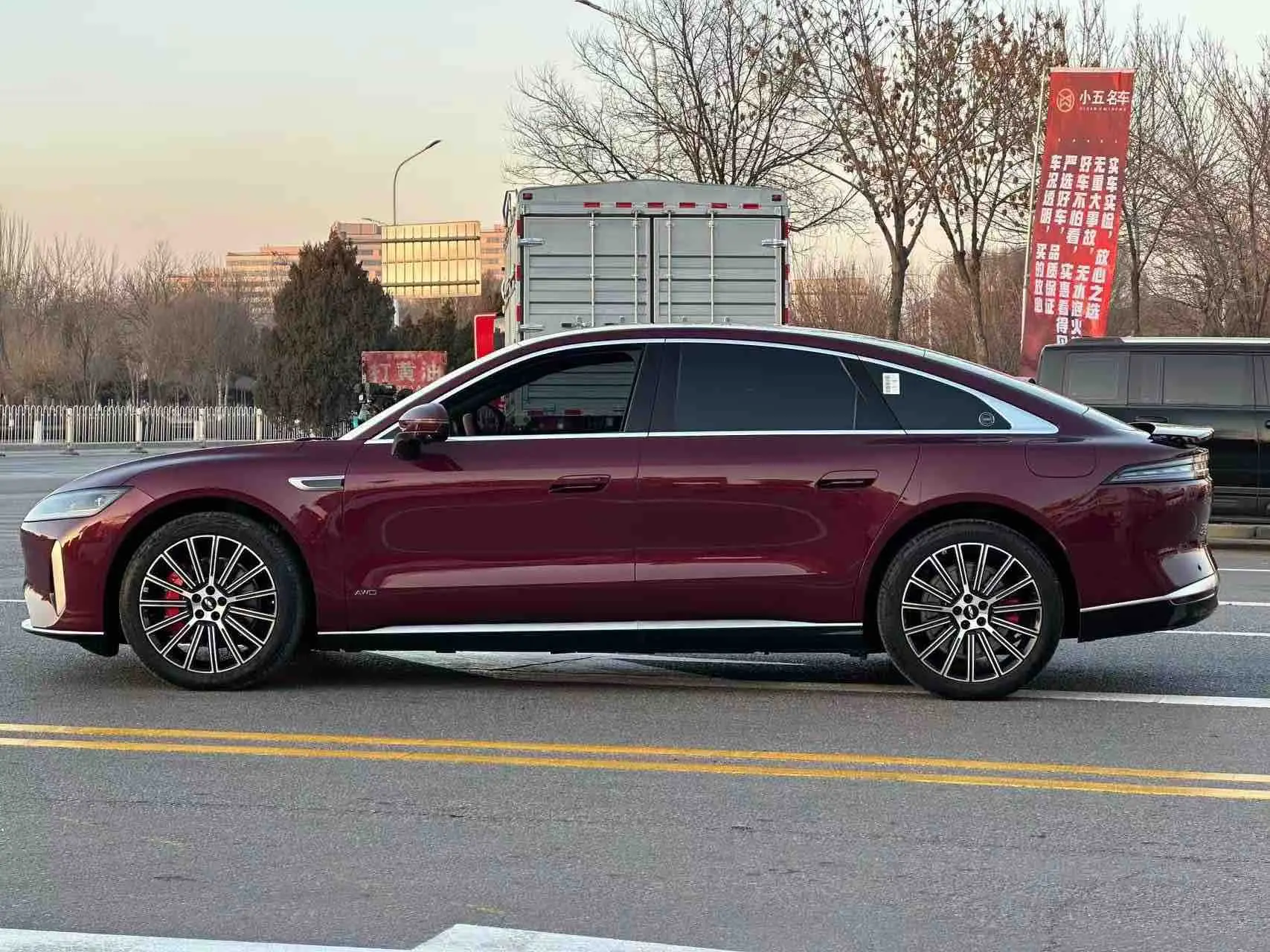 Chery Fengyun A9L  из Китая