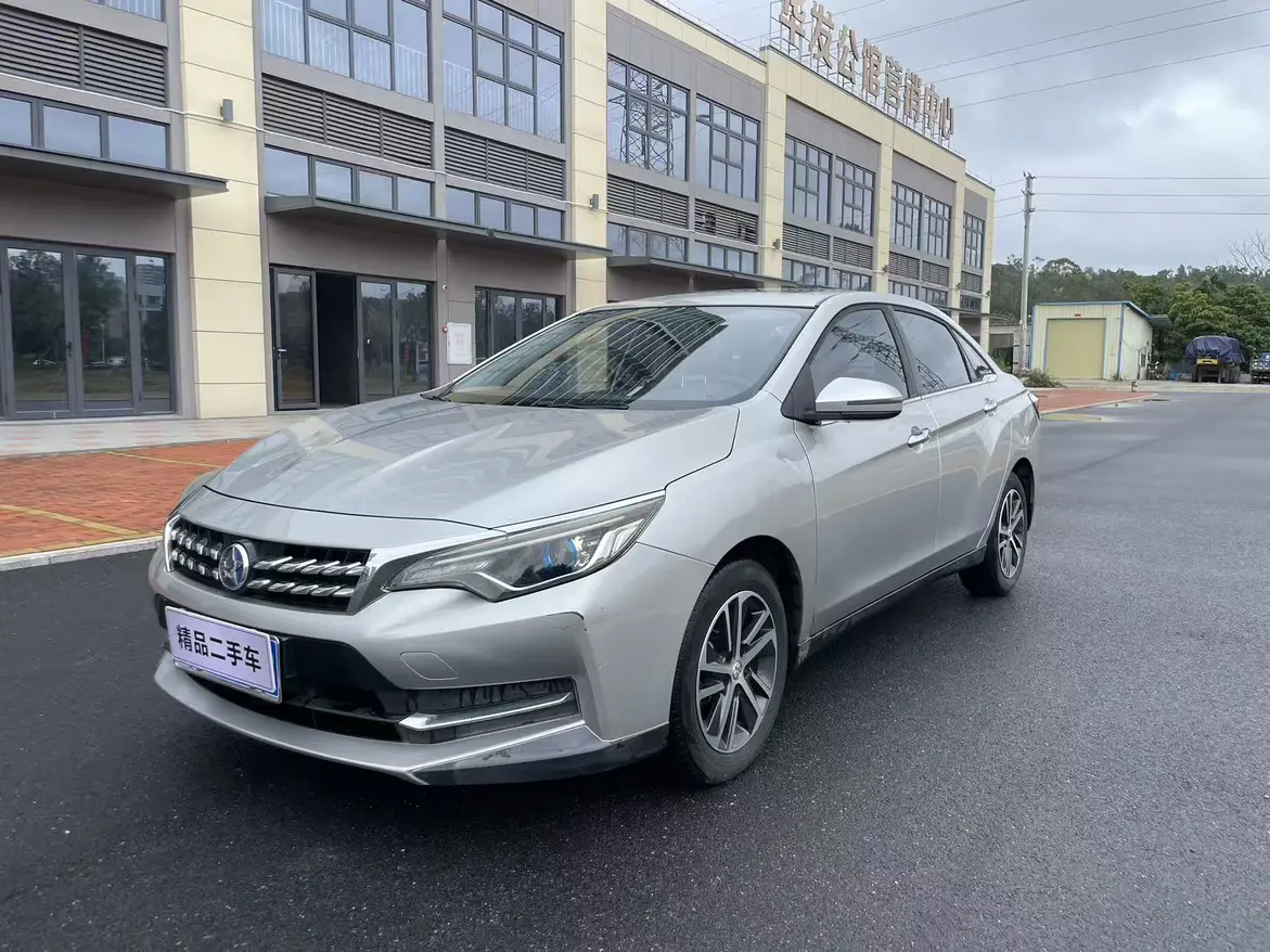 Kai Chen Venucia D60