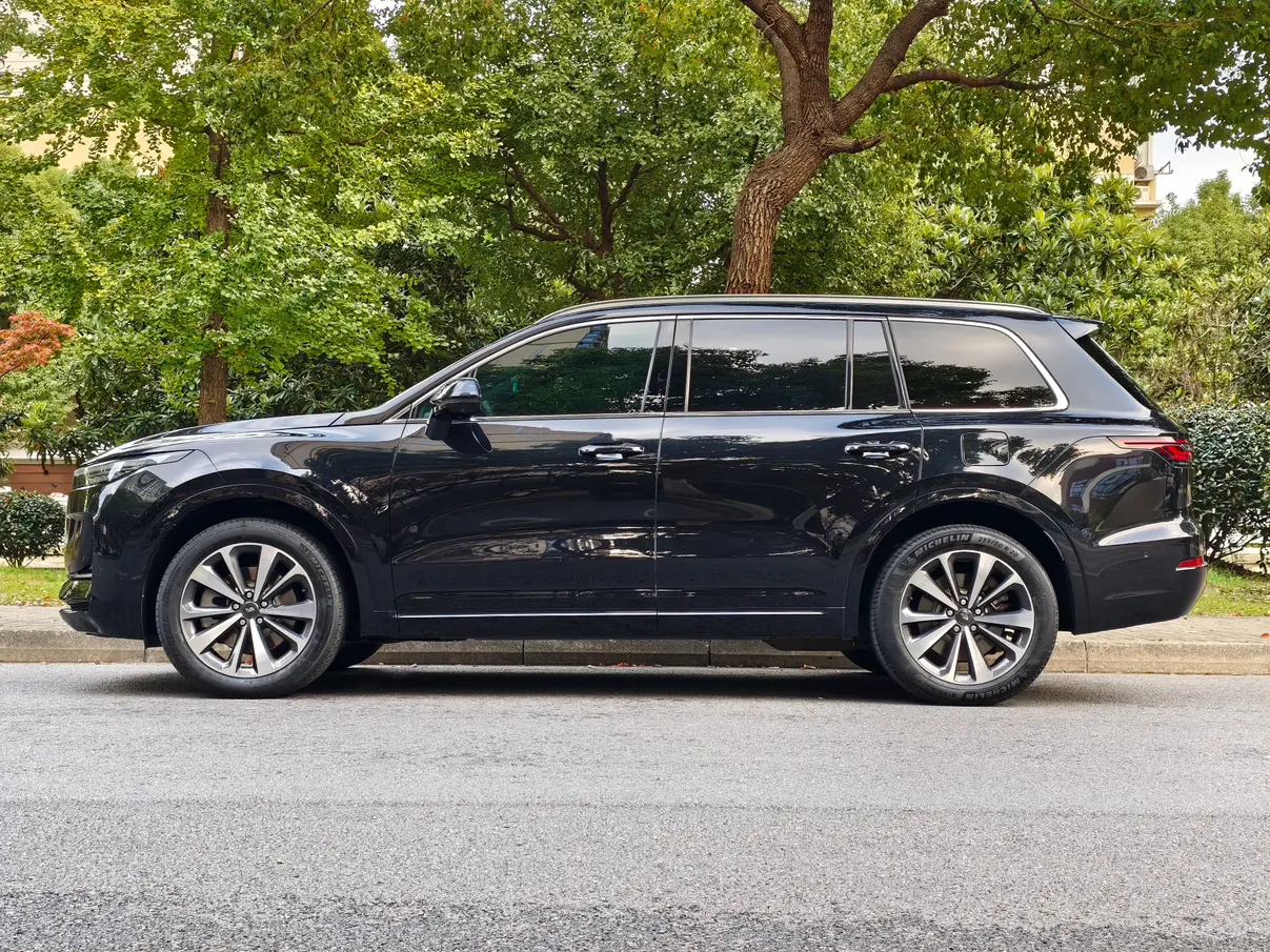 Li ONE (Ideal ONE)  из Китая