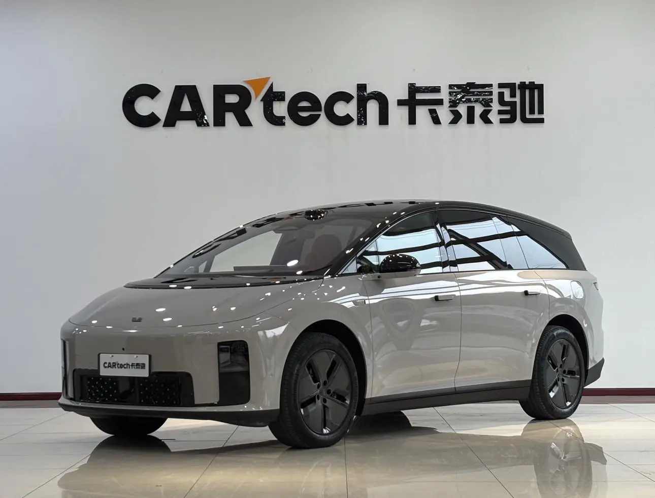 Li Ideal i8  из Китая