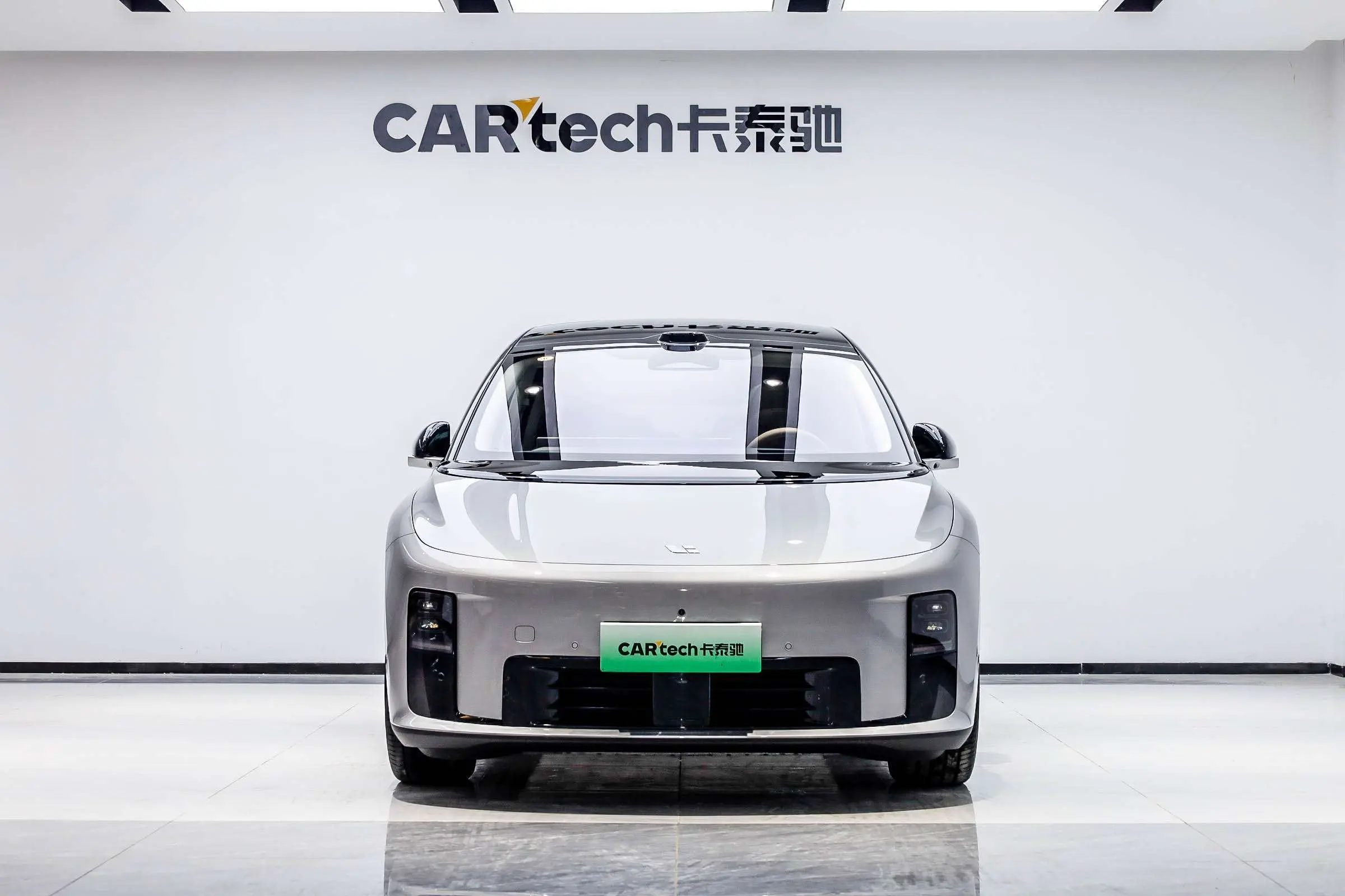 Li Ideal i8  из Китая