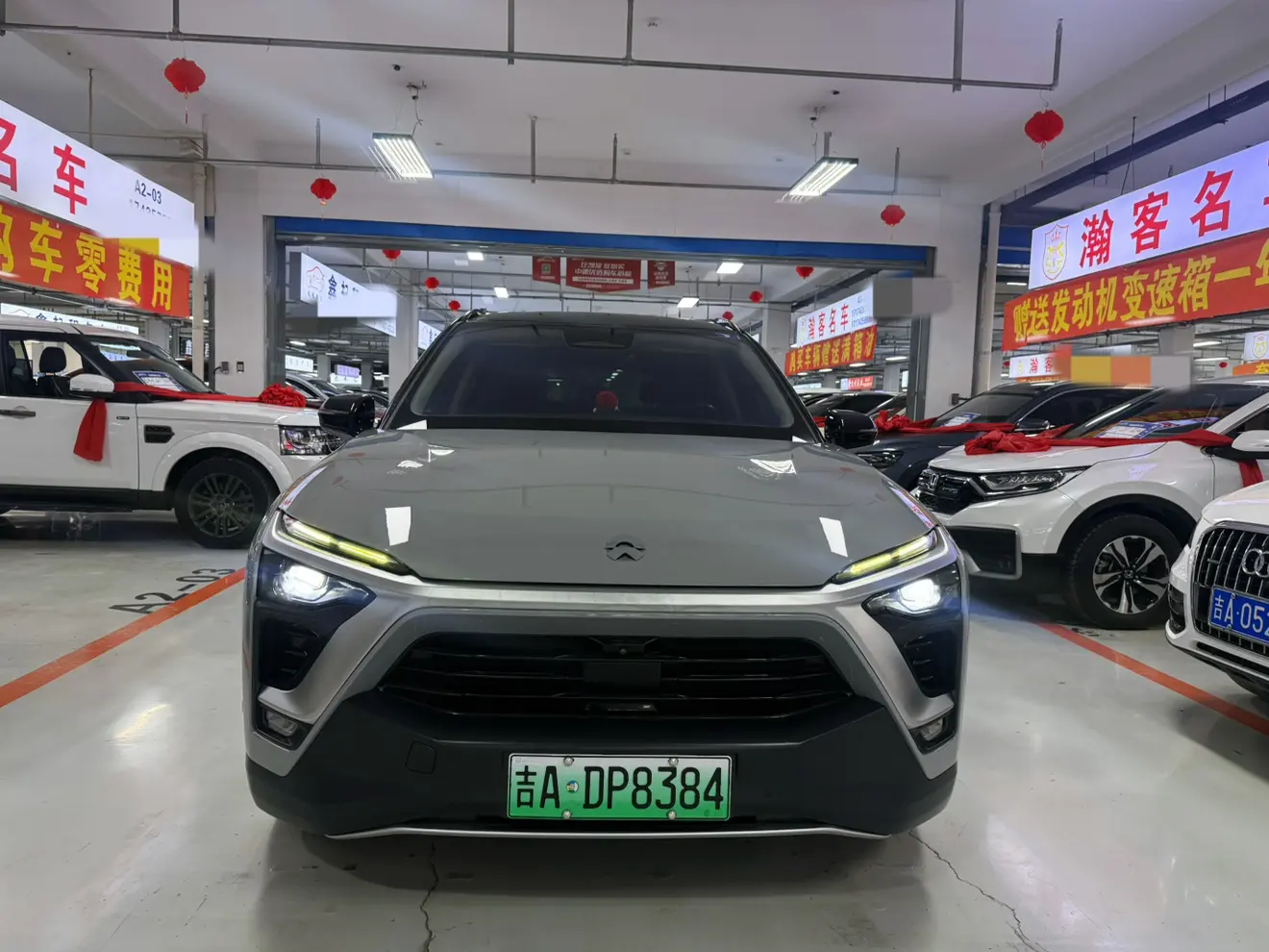 NIO ES8  из Китая