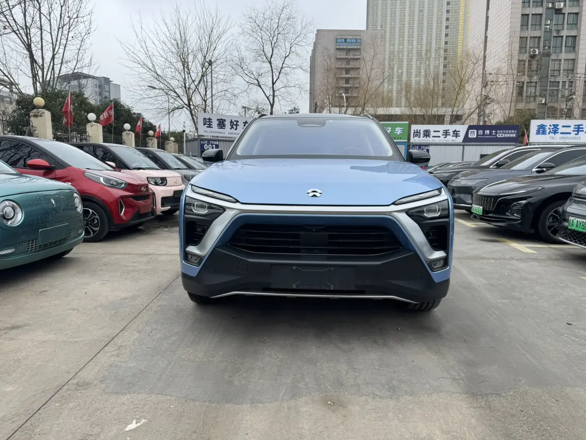 NIO ES8  из Китая