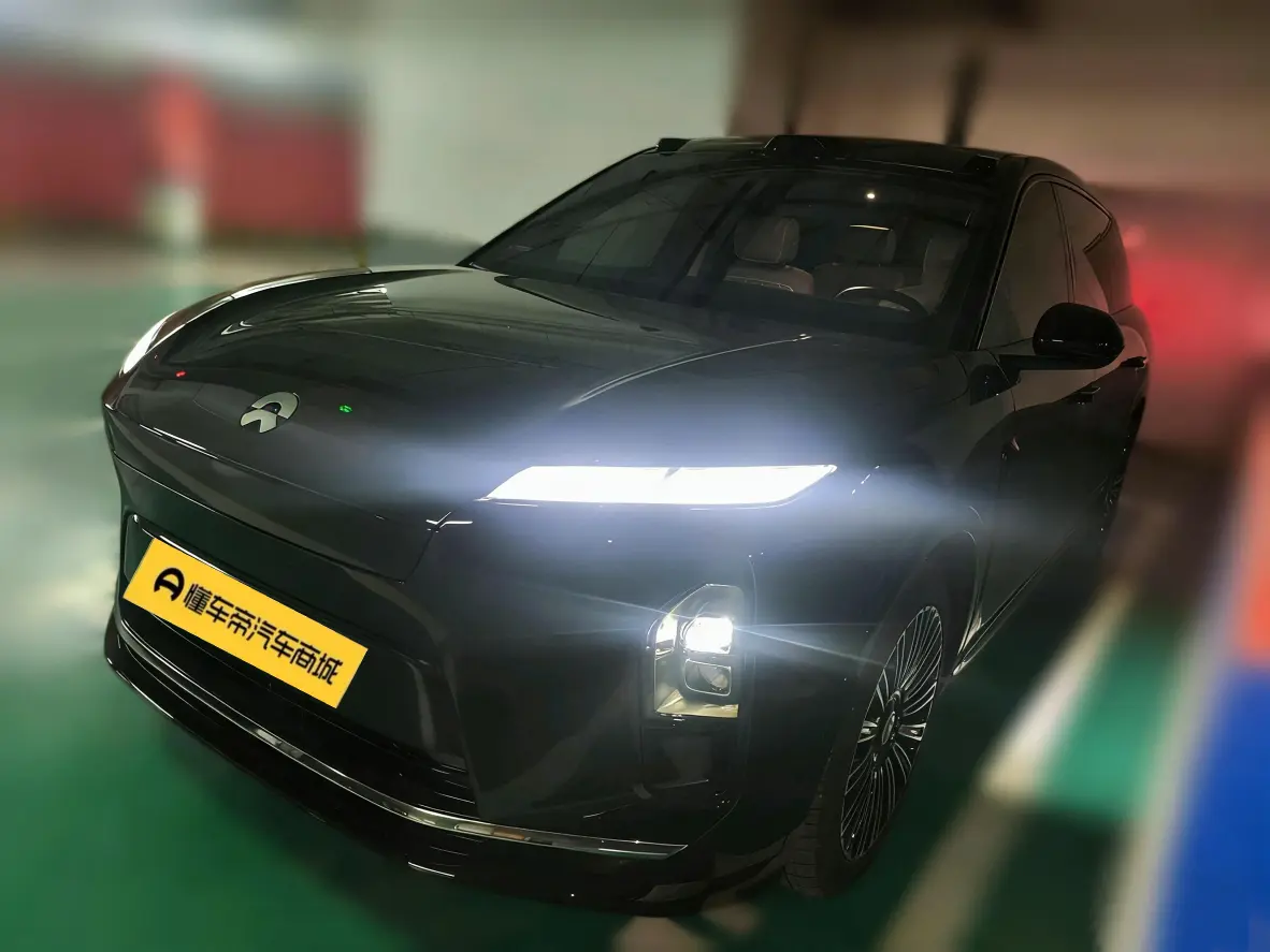 NIO ES8  из Китая