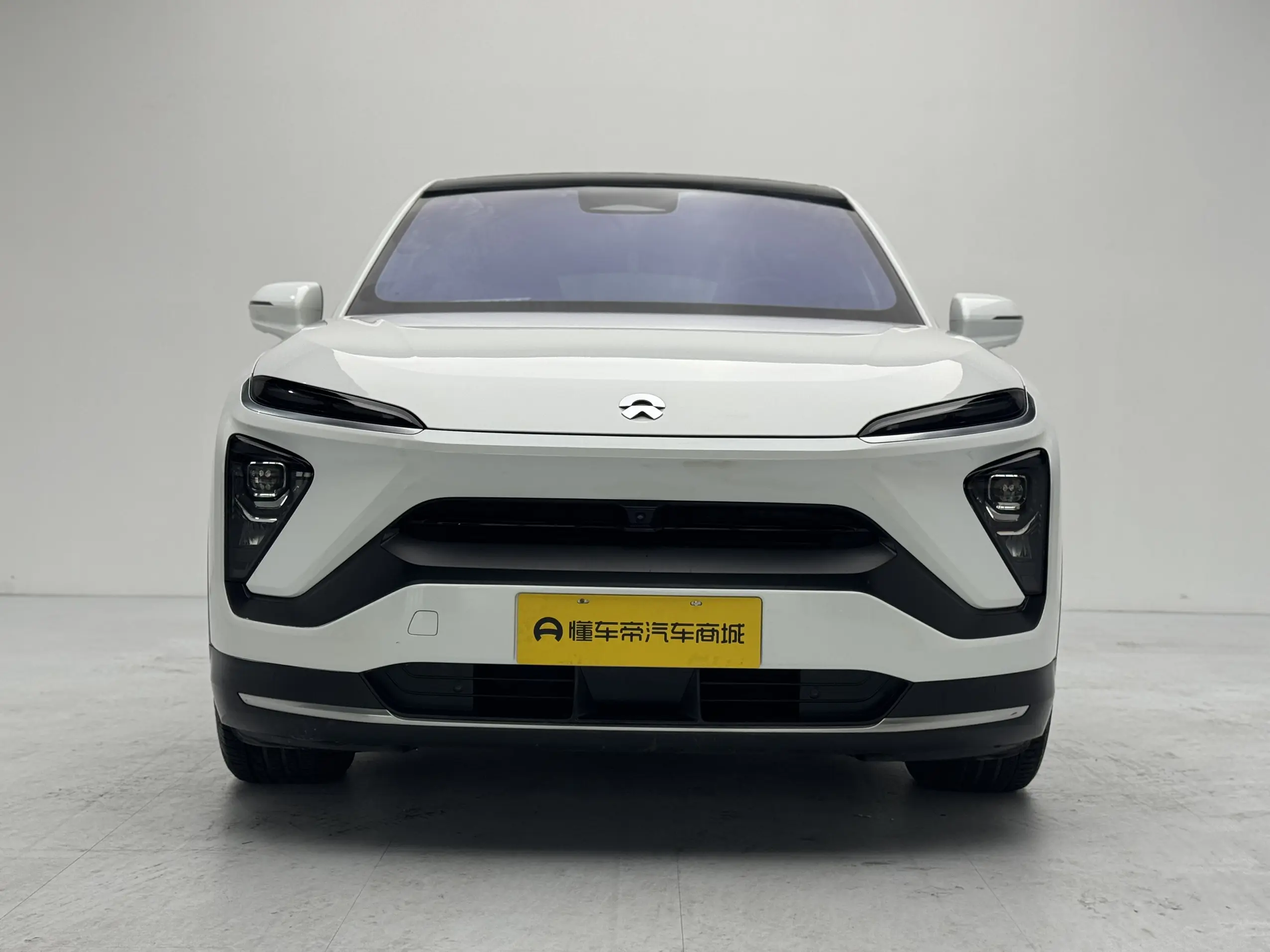 NIO EC6  из Китая