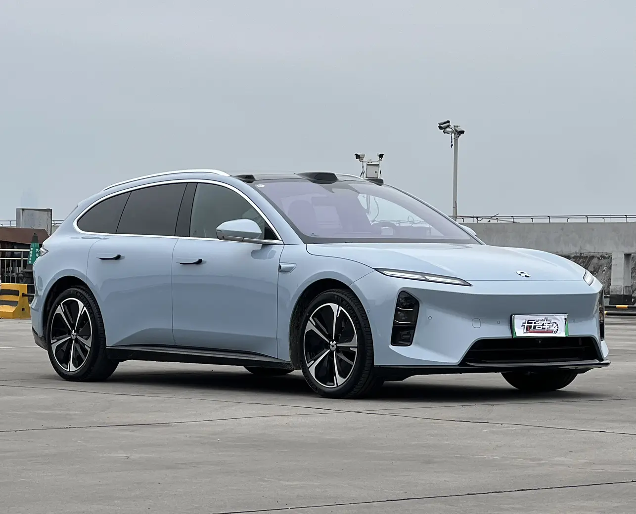 NIO ET5T  из Китая