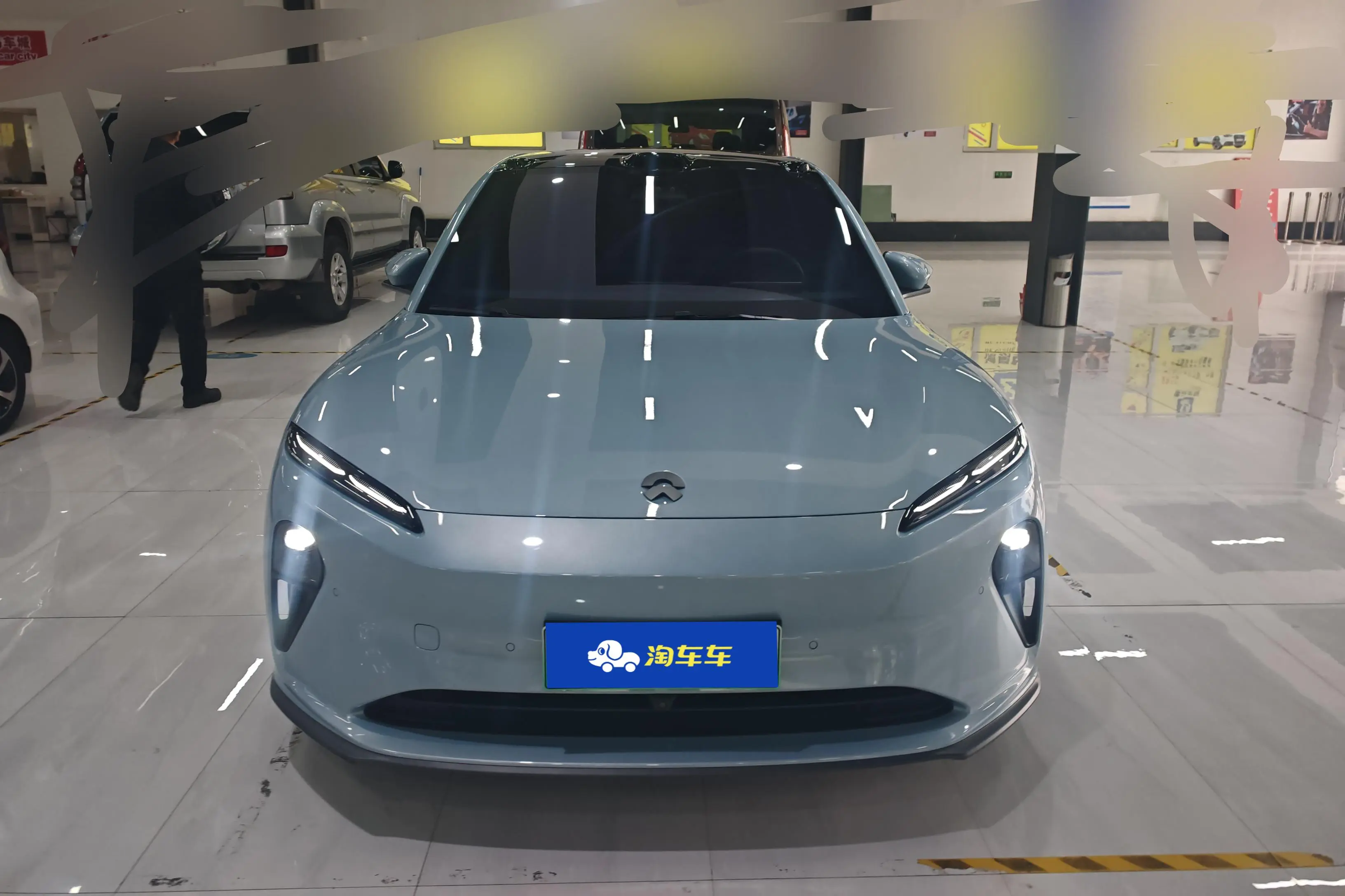 NIO ET5  из Китая