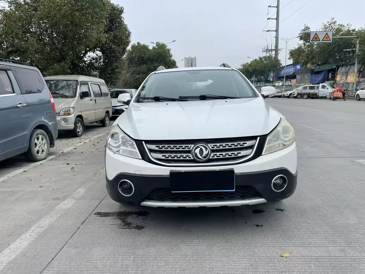 Dongfeng Fengshen H30  из Китая