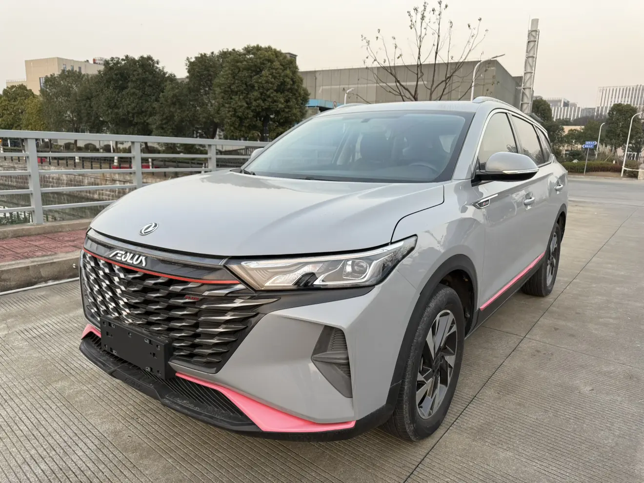 Dongfeng Fengshen AX7  из Китая