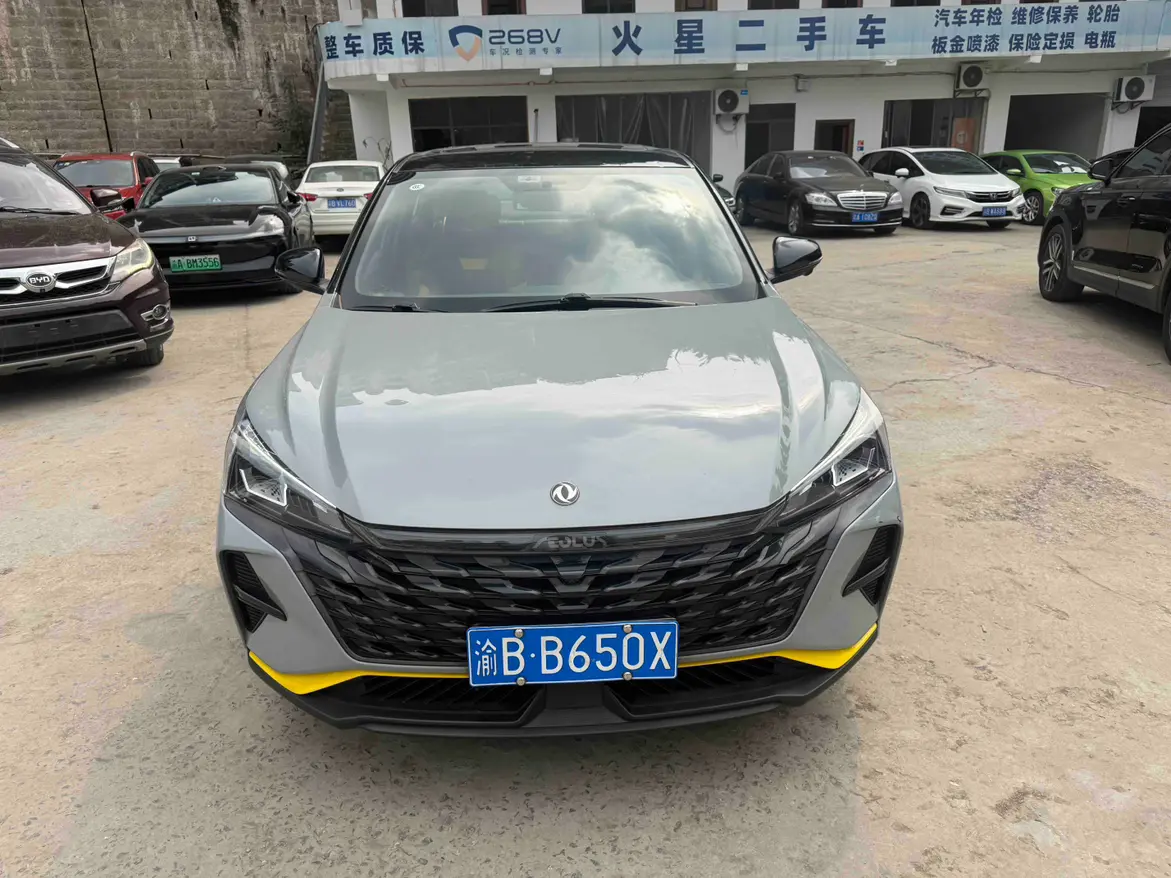 Dongfeng Yixuan MAX  из Китая