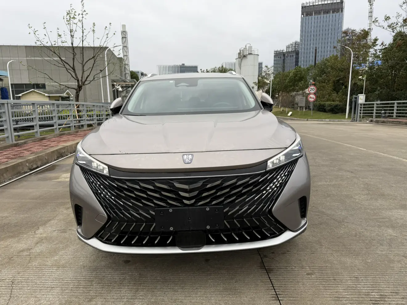 Roewe RX5  из Китая