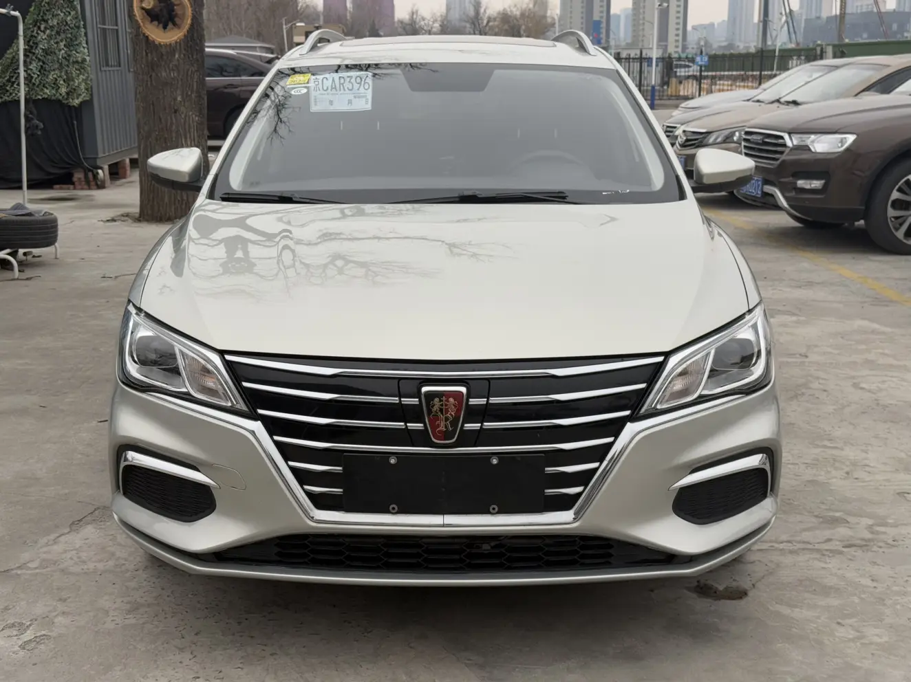 Roewe Ei5  из Китая