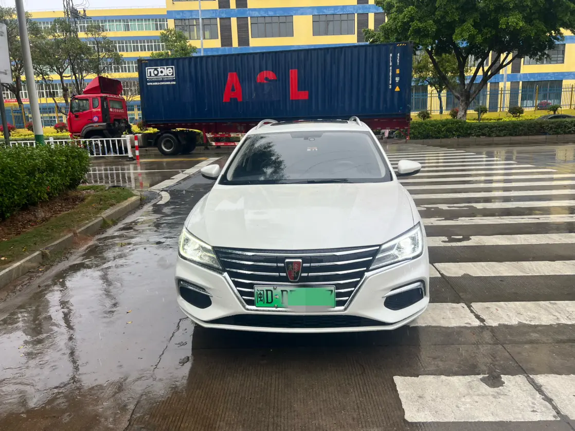 Roewe Ei5  из Китая