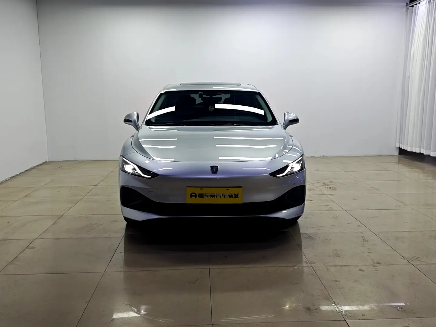 Roewe D7 DMH  из Китая