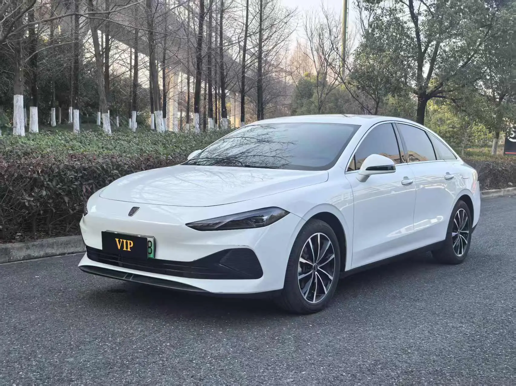 Roewe D7 DMH  из Китая