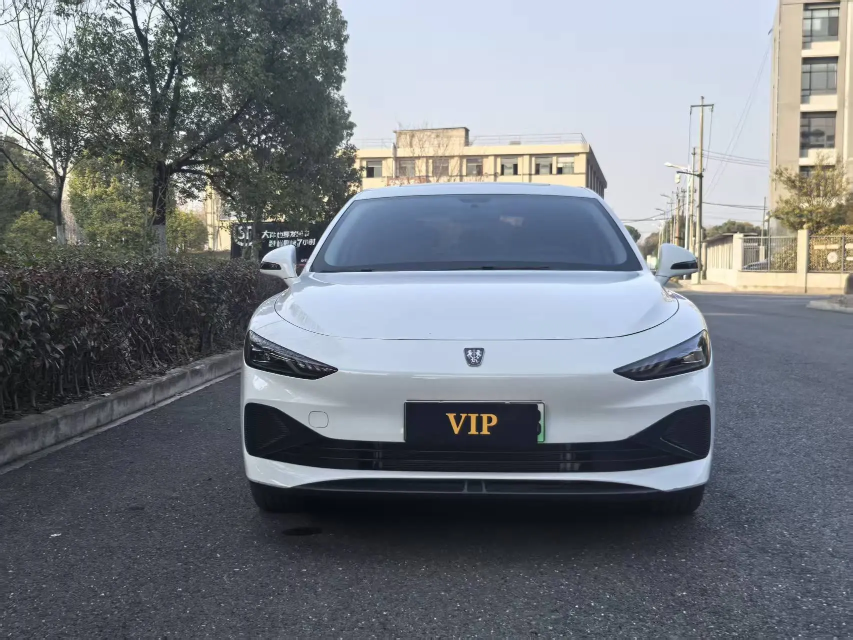 Roewe D7 DMH  из Китая