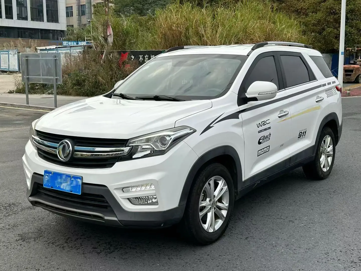Dongfeng Scenery S560  из Китая