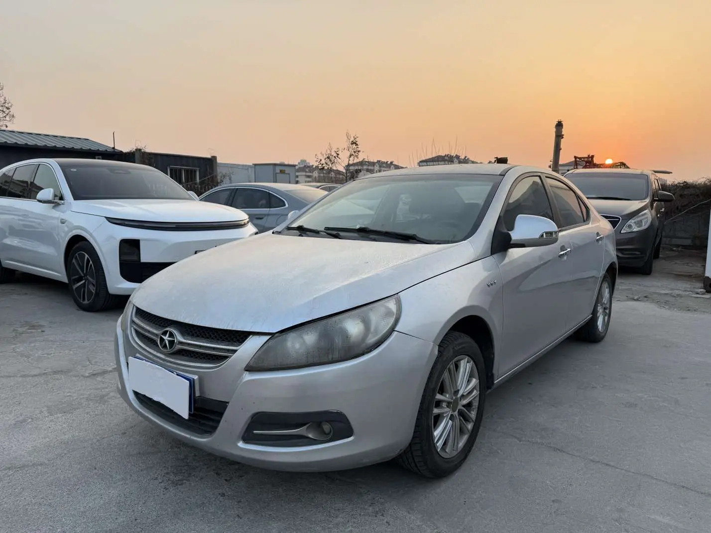 Jiangxi Heyue  из Китая