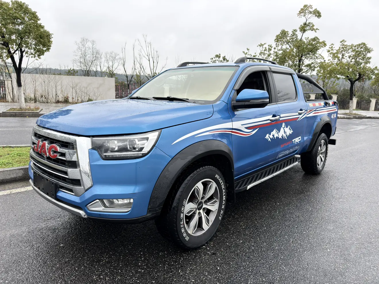 Jiangxi JAC T8  из Китая