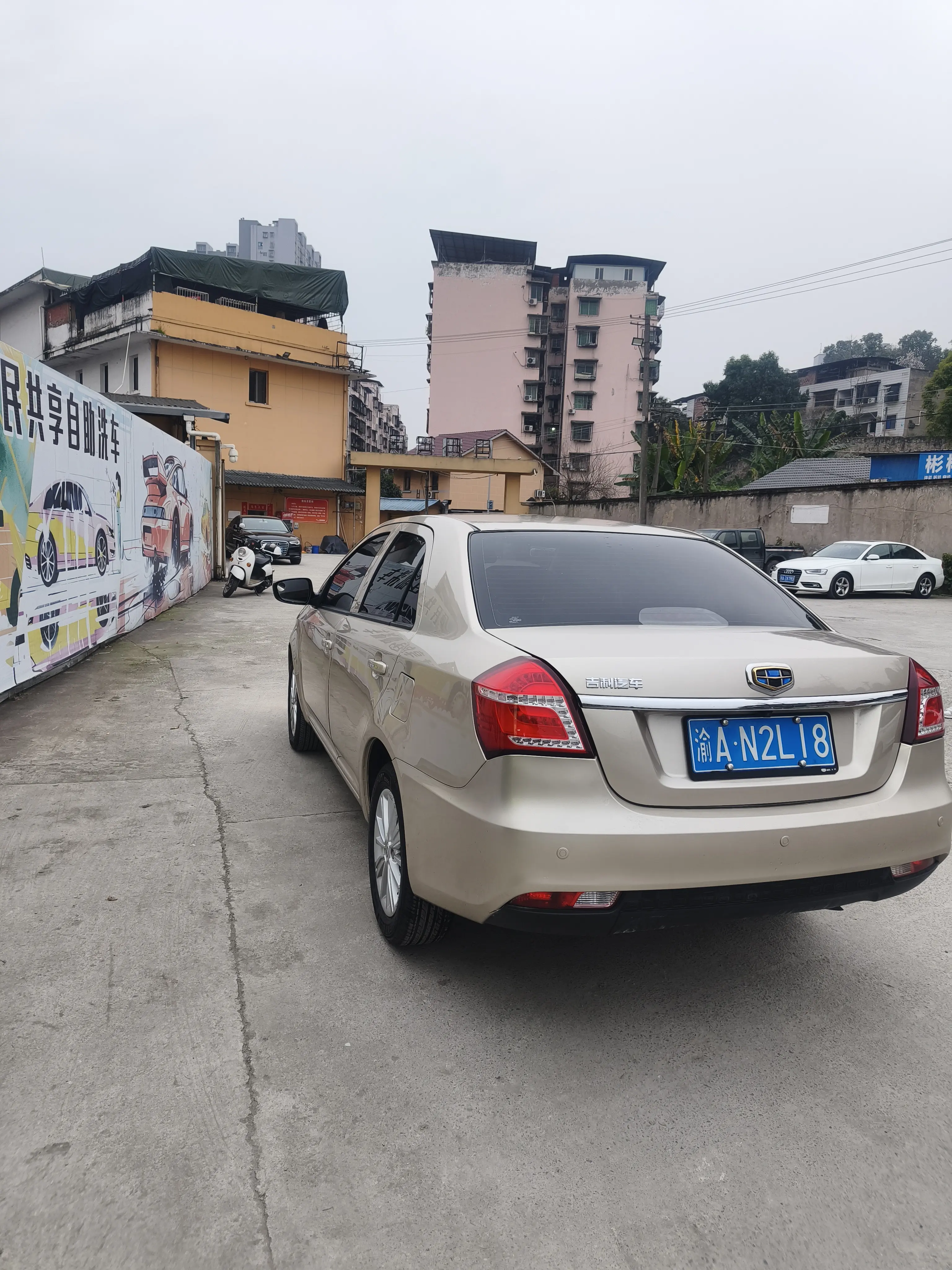 Geely King Kong  из Китая