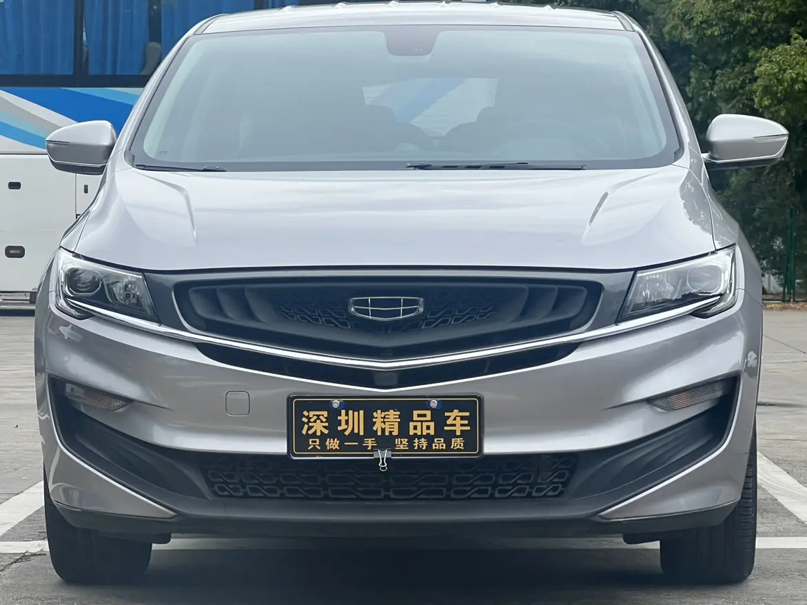 Geely Jiaji  из Китая