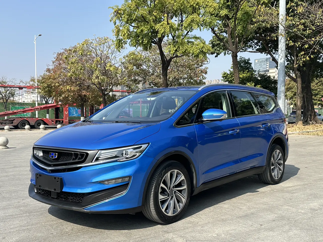 Geely Jiaji  из Китая