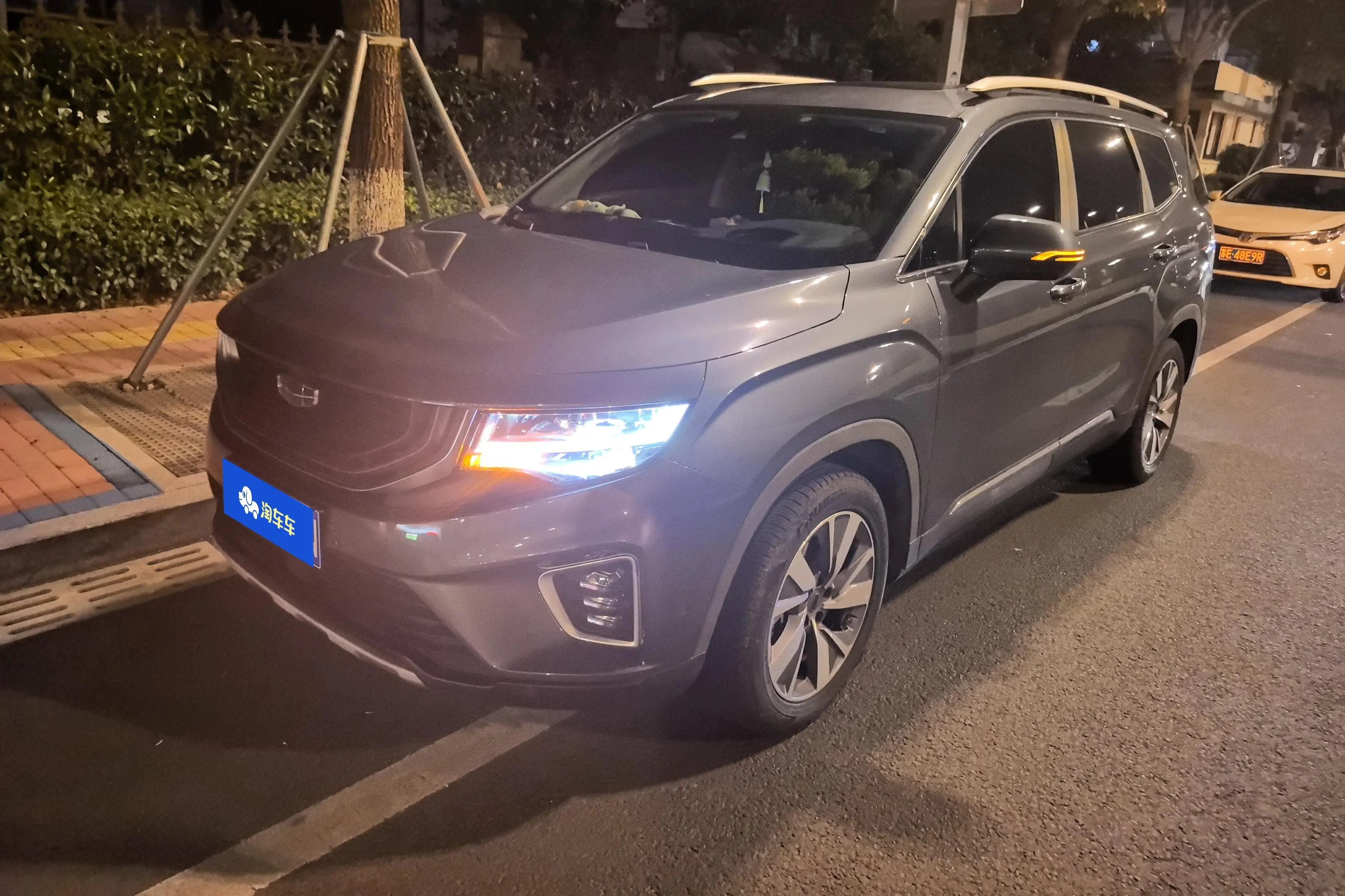 Geely Okavango  из Китая