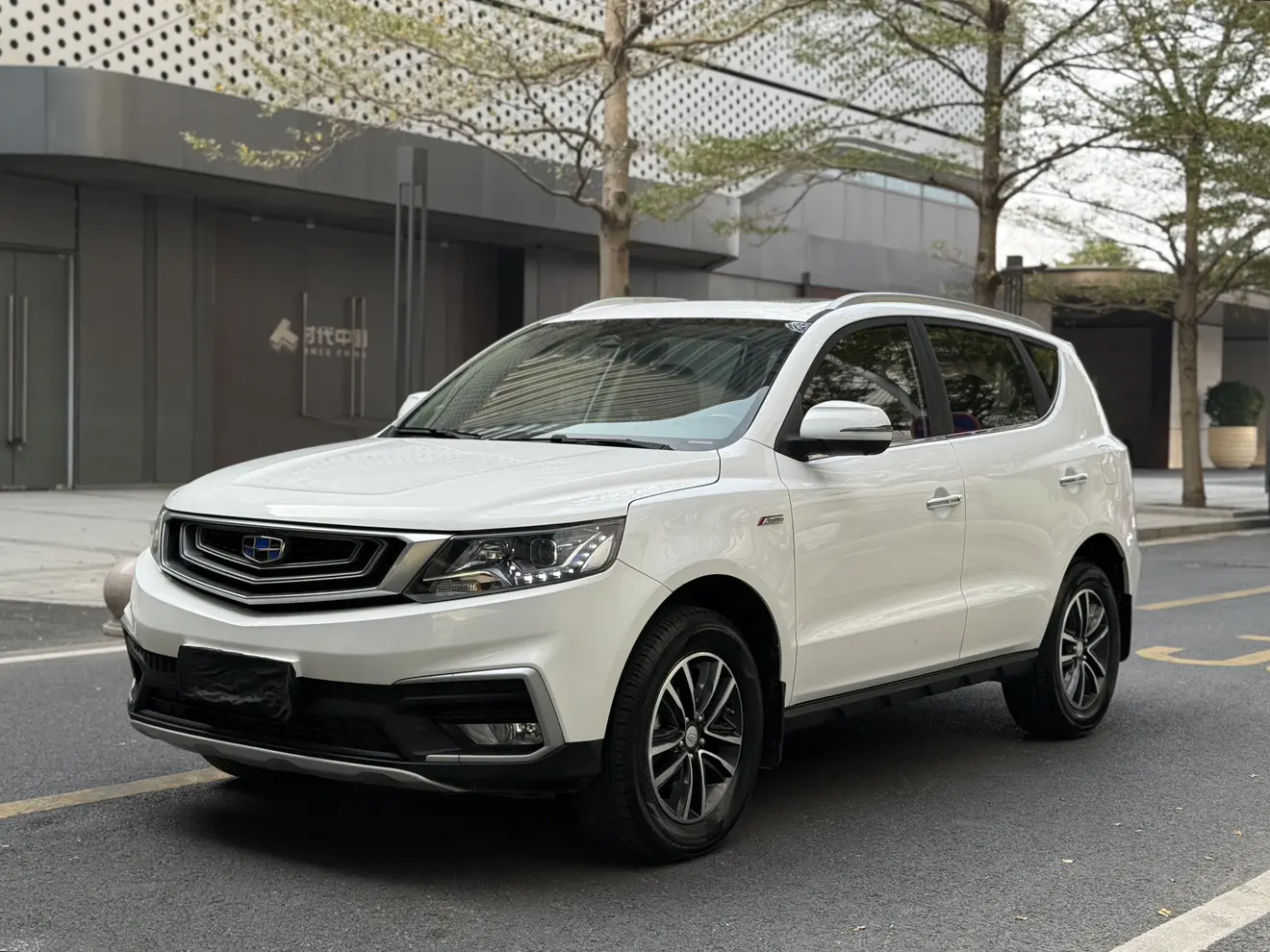 Geely Vision X6  из Китая