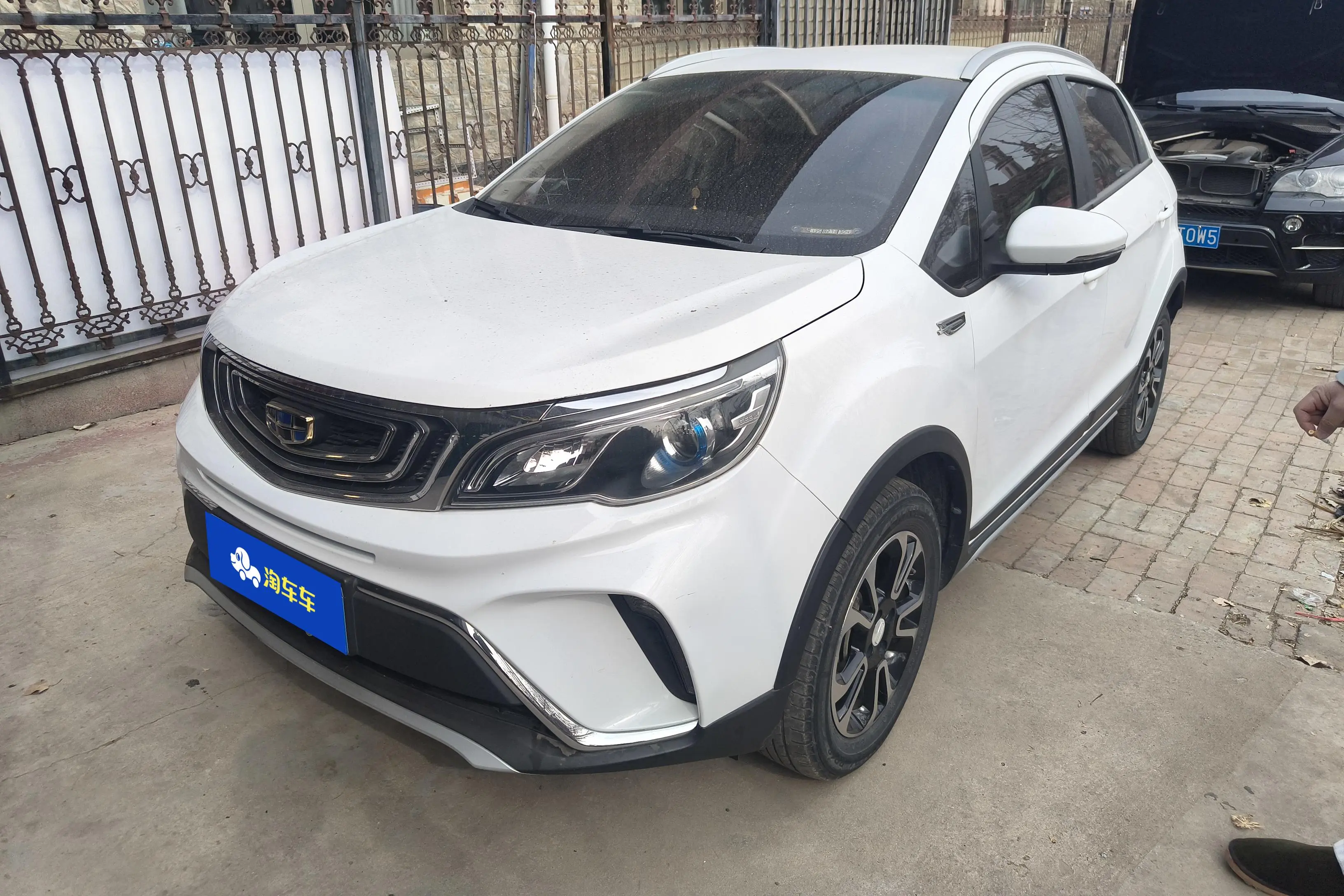 Geely Vision X3  из Китая
