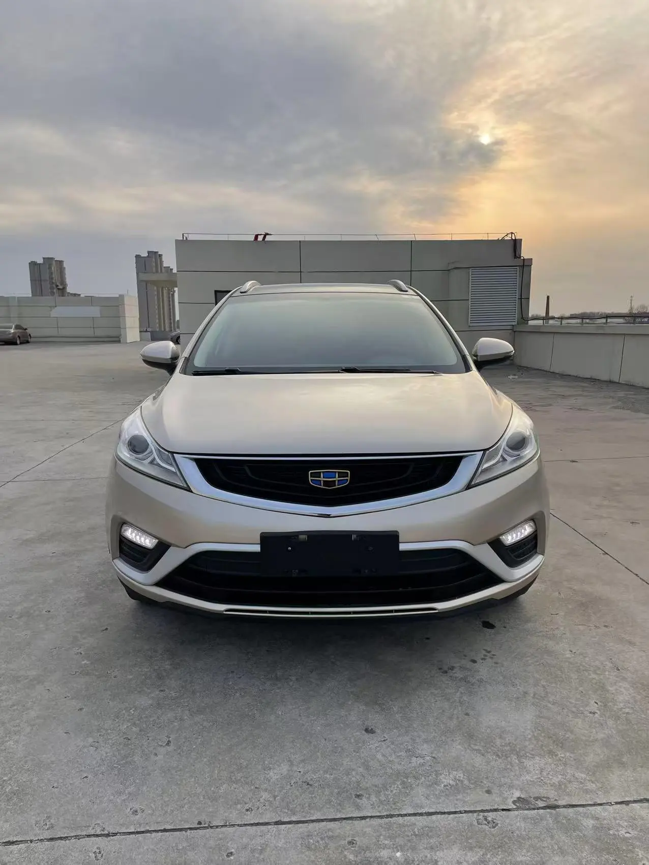 Geely Emgrand GS  из Китая