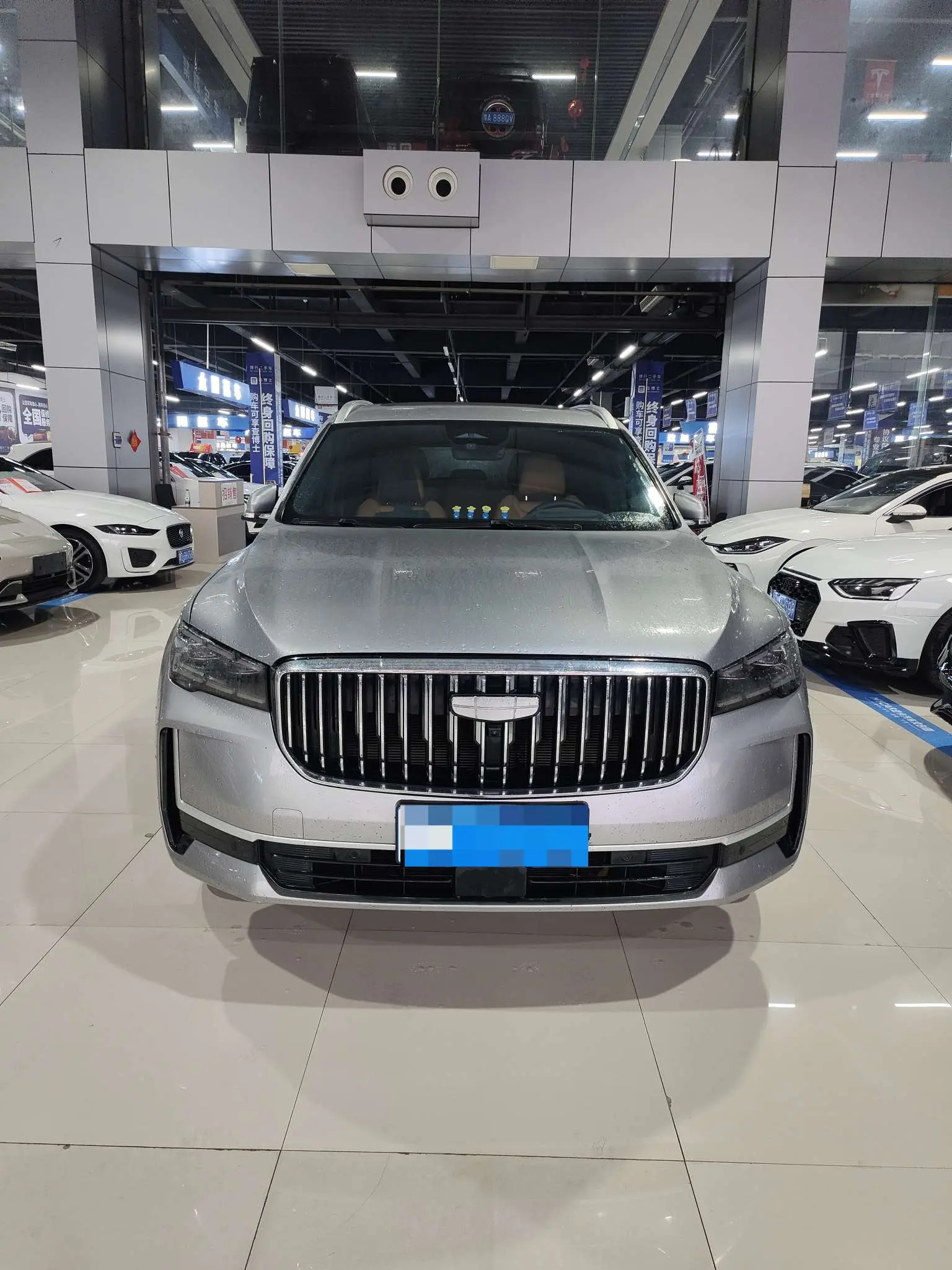 Geely Monjaro (Xingyue L)  из Китая