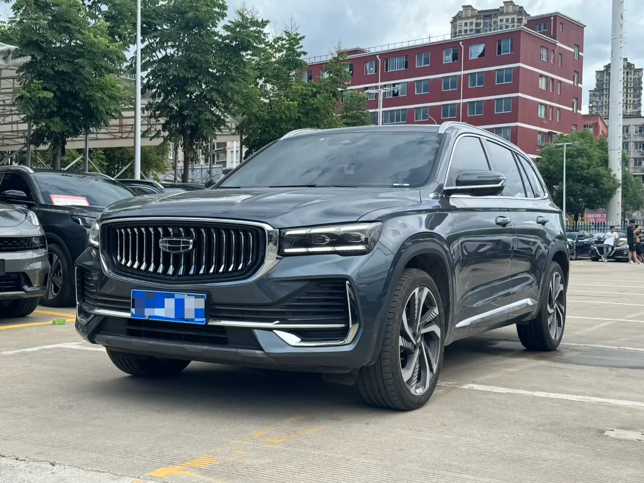 Geely Monjaro (Xingyue L)  из Китая