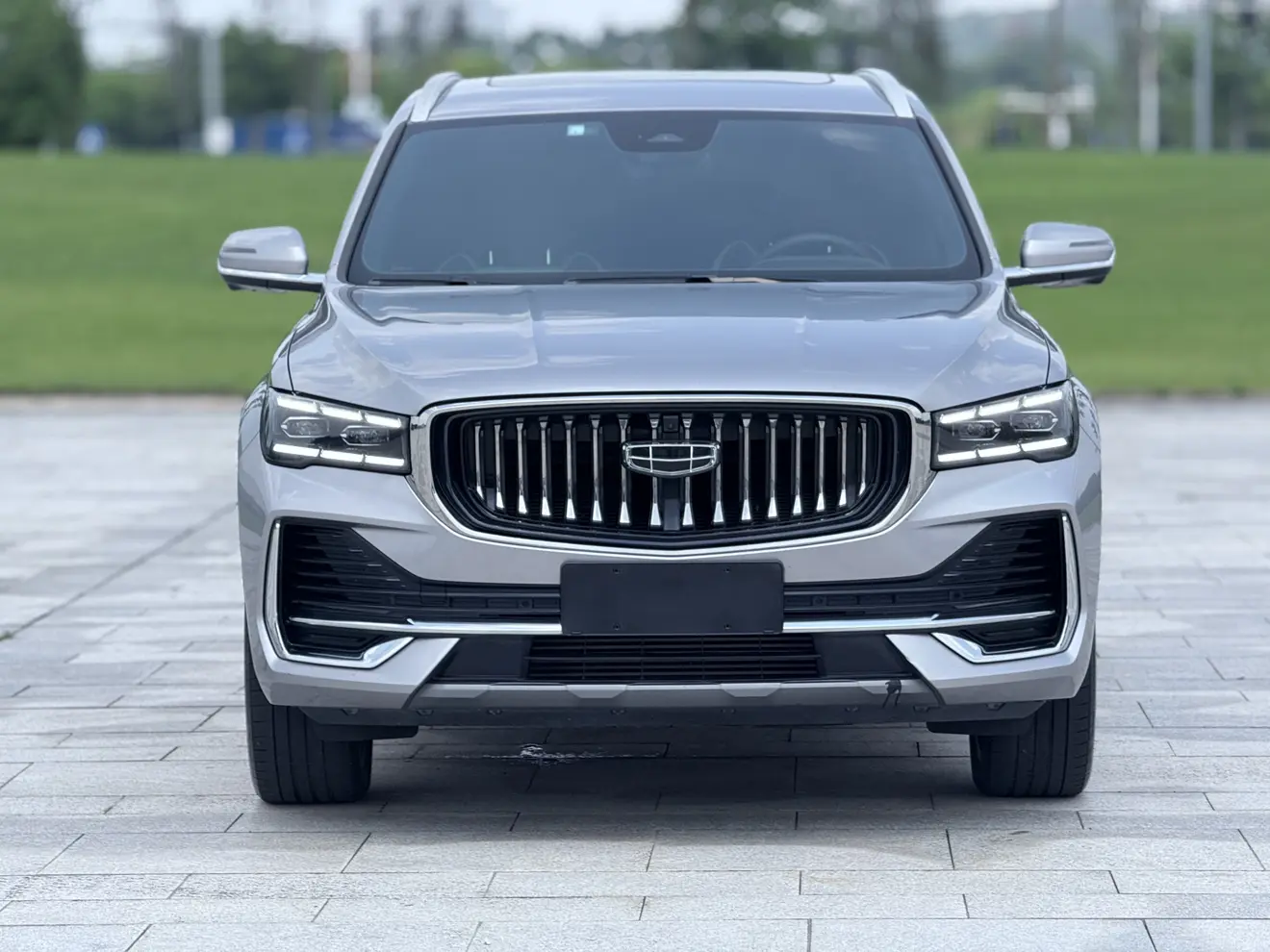 Geely Monjaro (Xingyue L)  из Китая