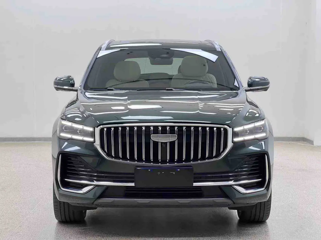 Geely Monjaro (Xingyue L)  из Китая