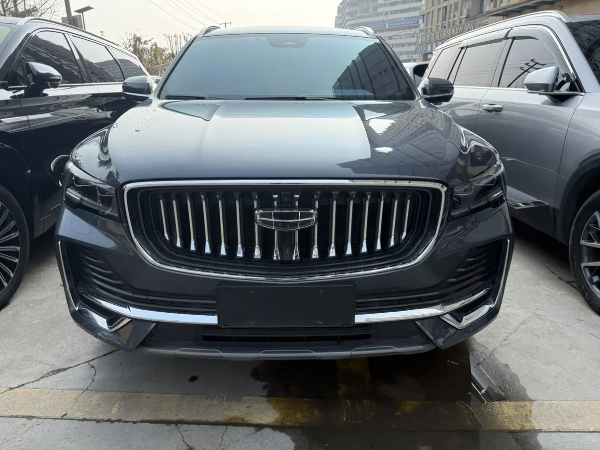Geely Monjaro (Xingyue L)  из Китая