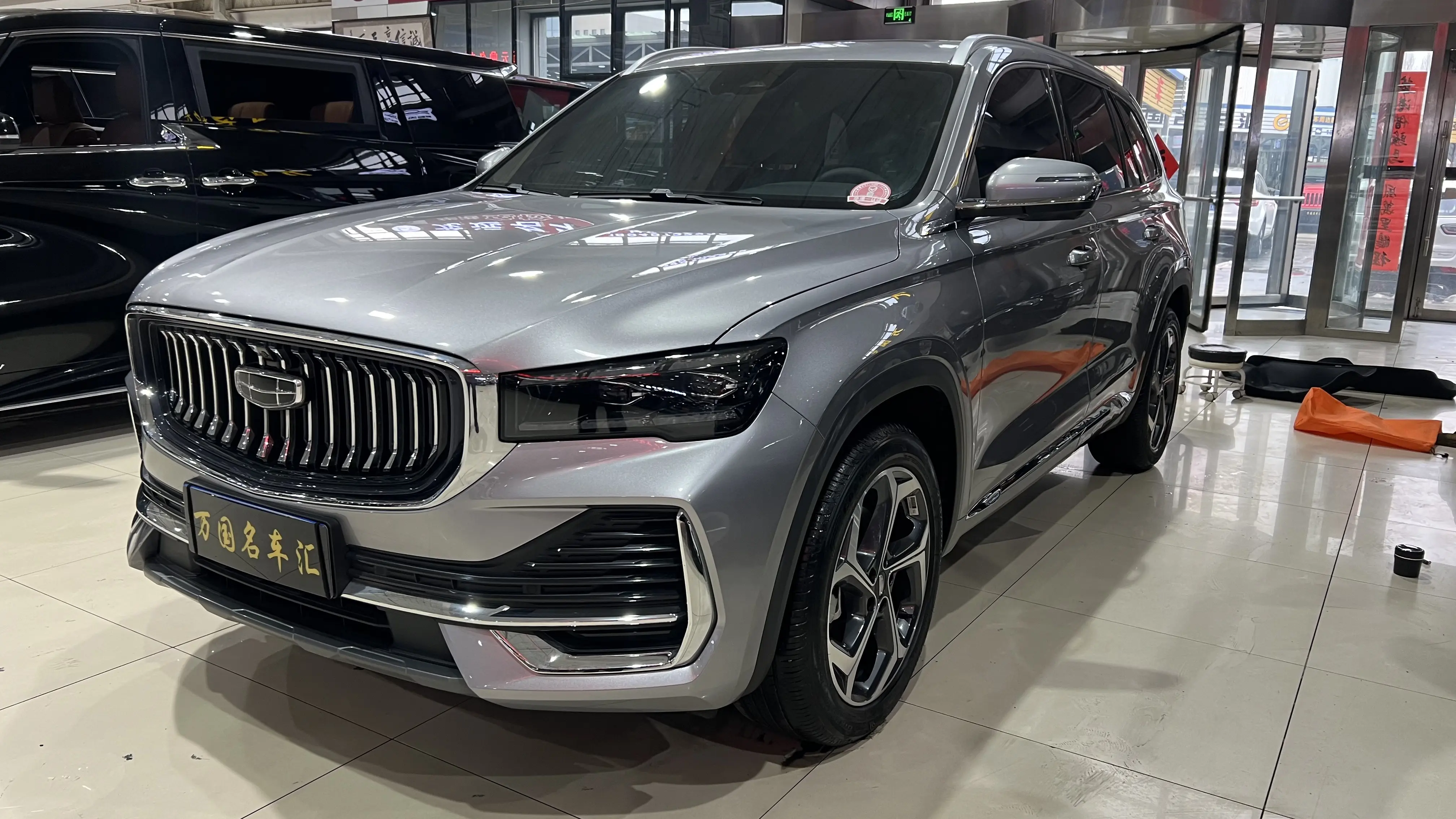 Geely Monjaro (Xingyue L)  из Китая