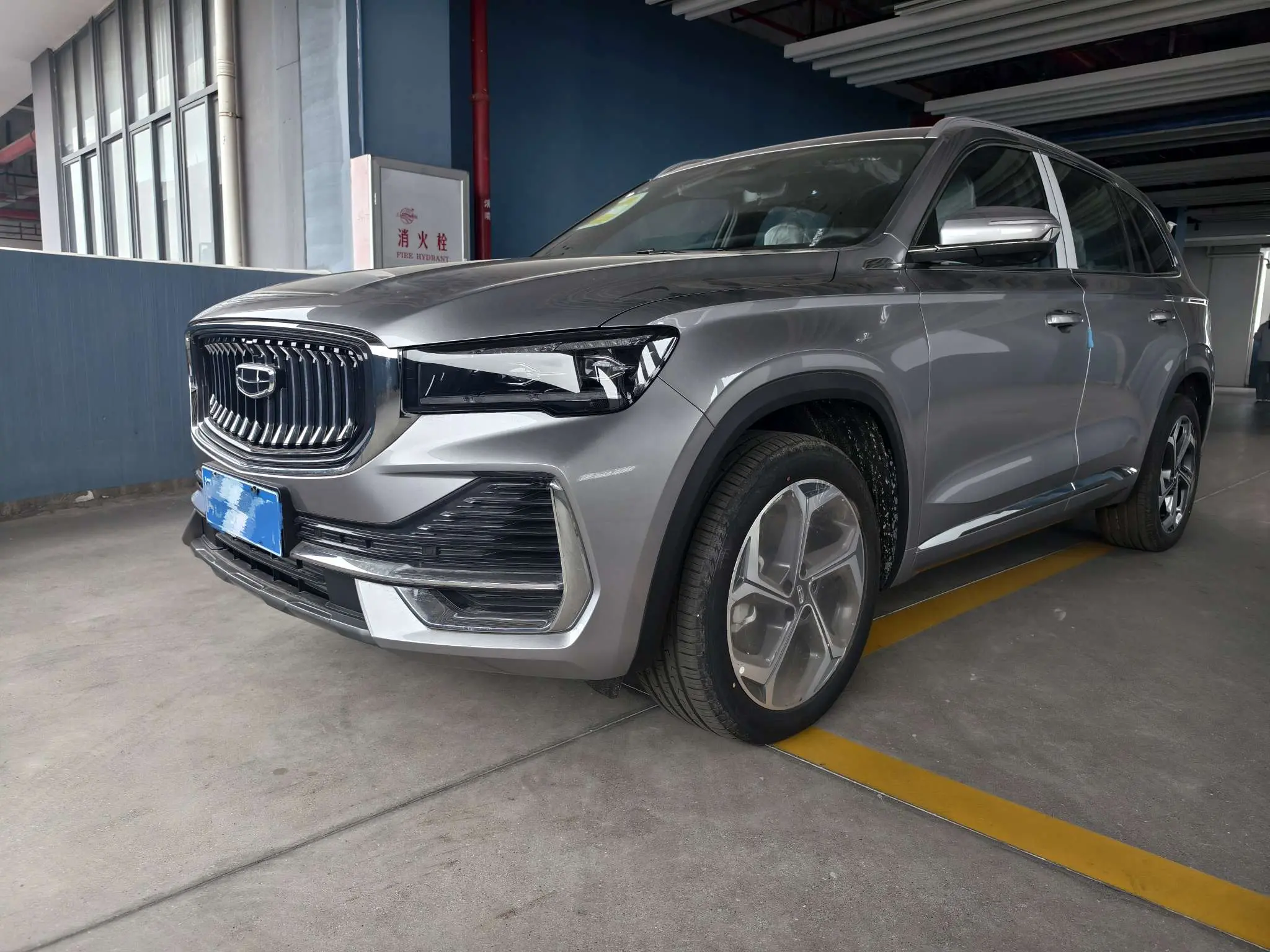 Geely Monjaro (Xingyue L)  из Китая