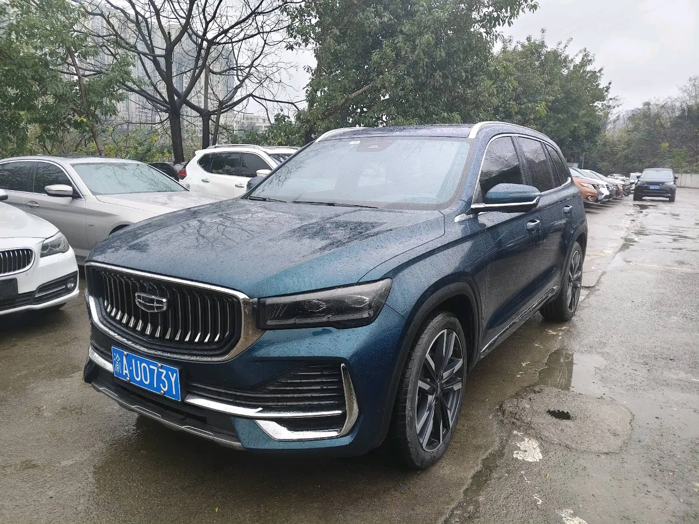 Geely Monjaro (Xingyue L)  из Китая