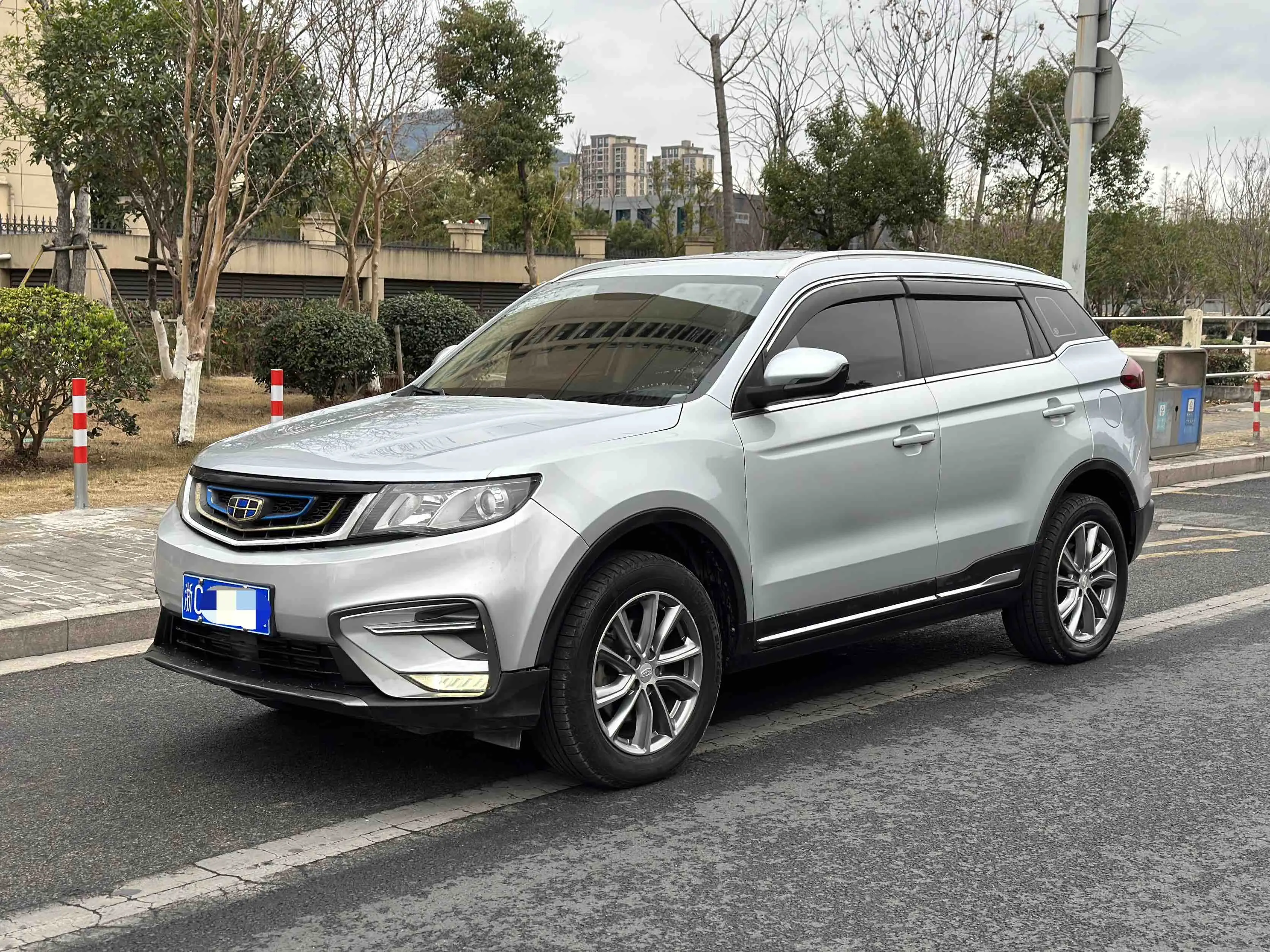 Geely Atlas (Boyue)  из Китая