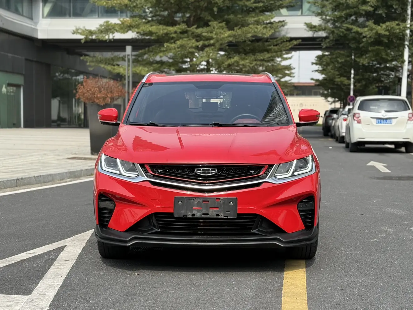 Geely Coolray SX11 (Binyue)  из Китая