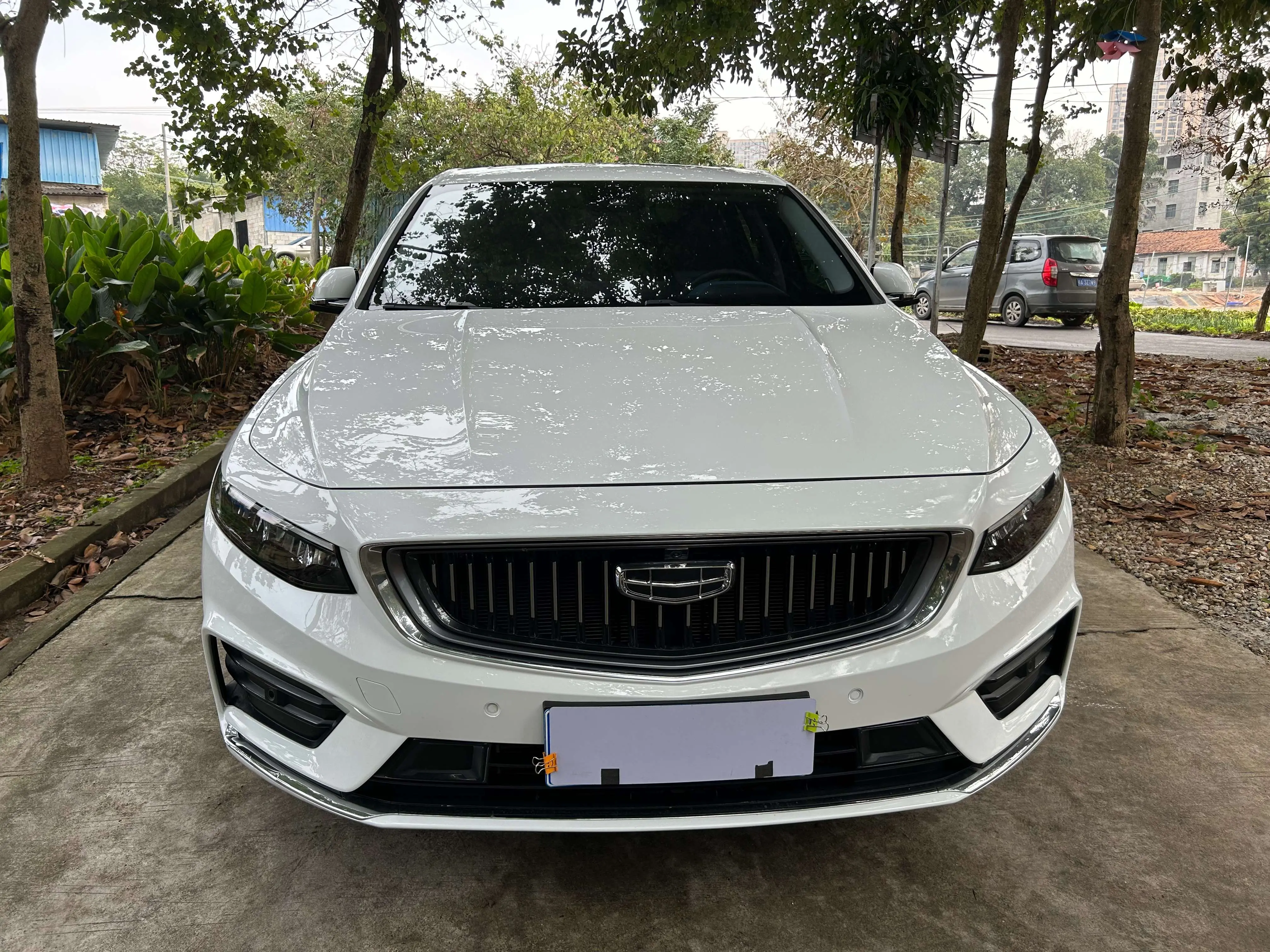Geely Xing Rui  из Китая