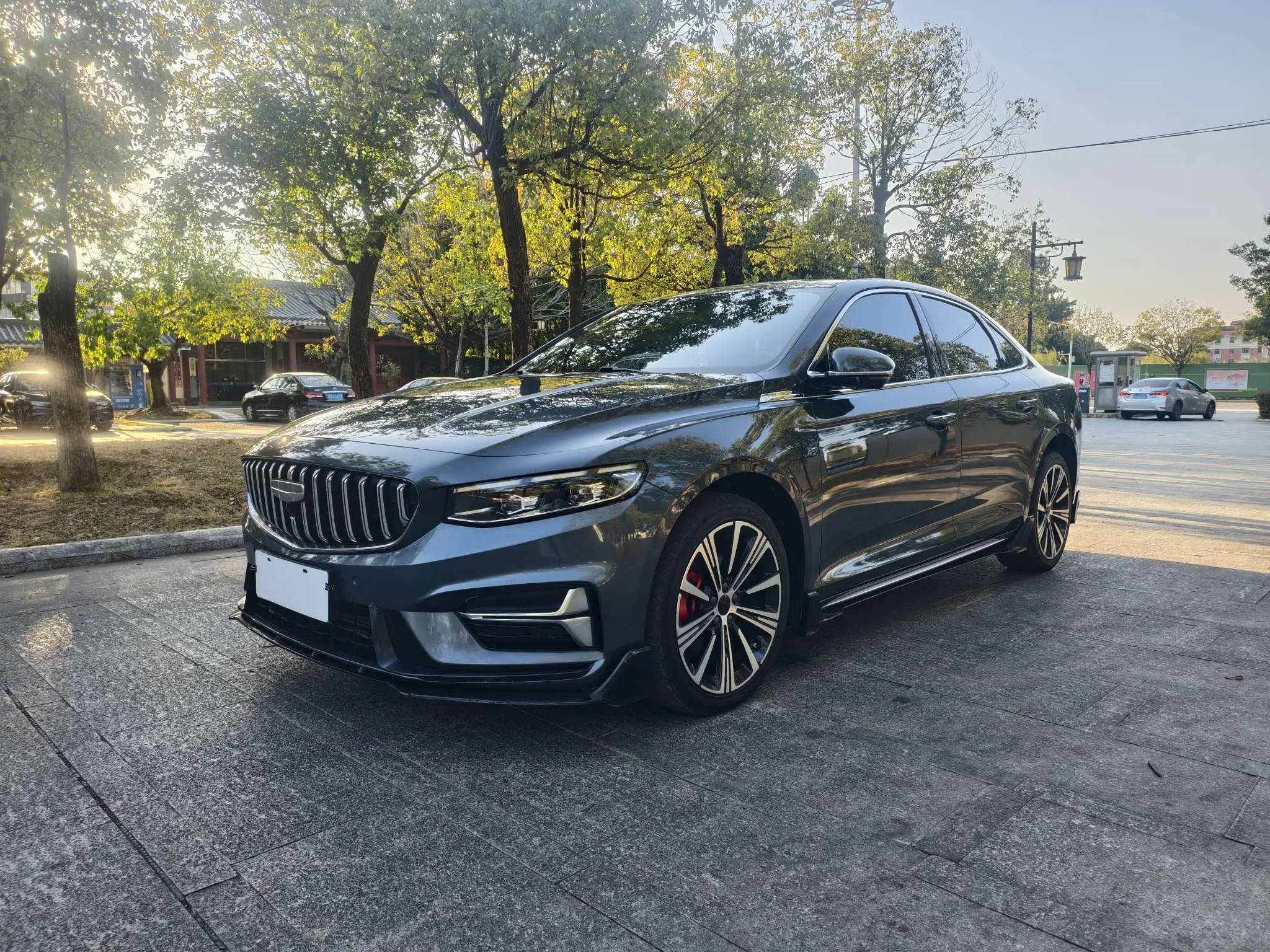 Geely Xing Rui  из Китая