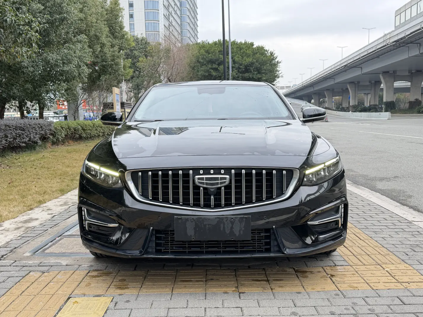 Geely Xing Rui  из Китая