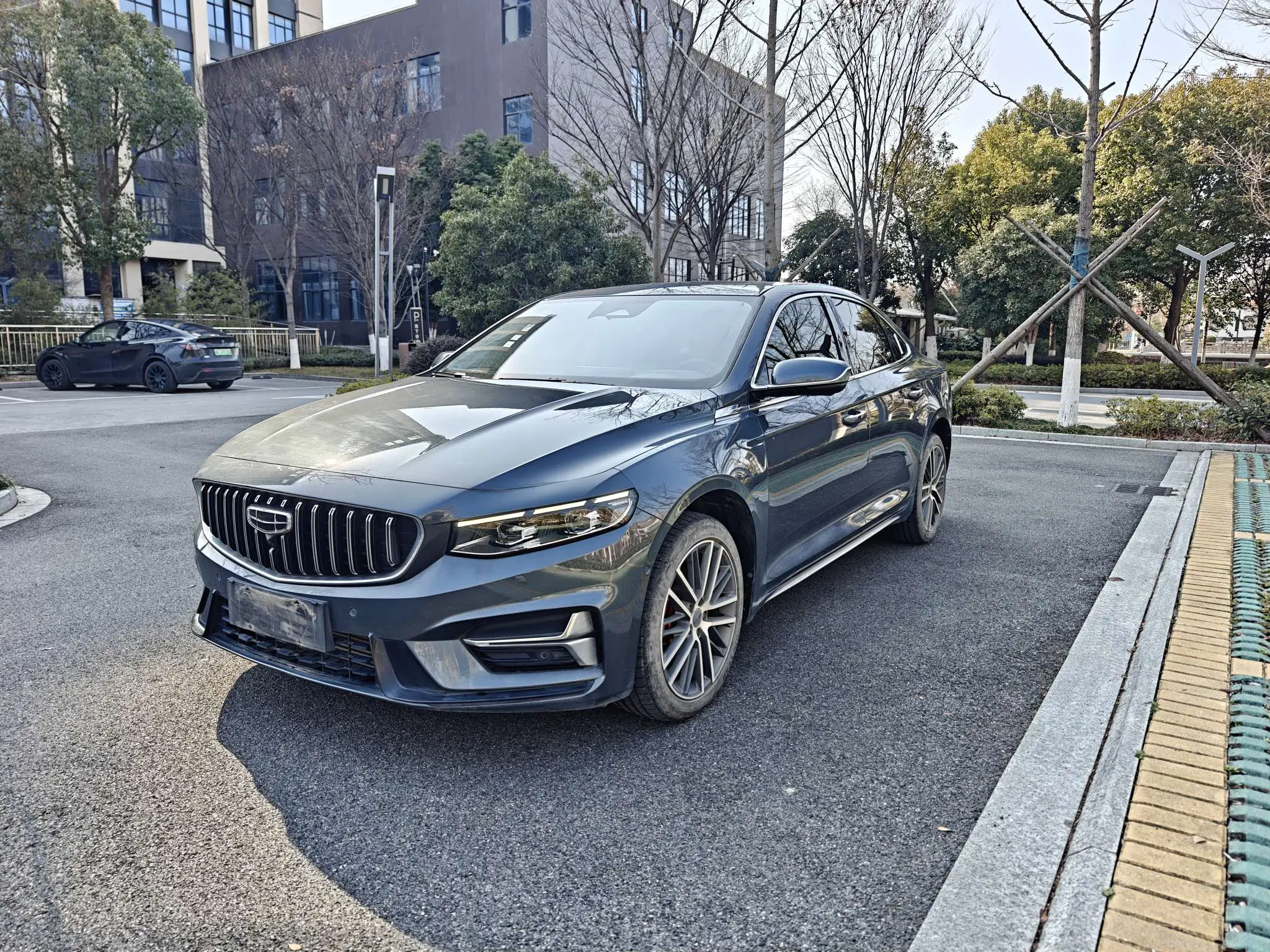 Geely Xing Rui  из Китая